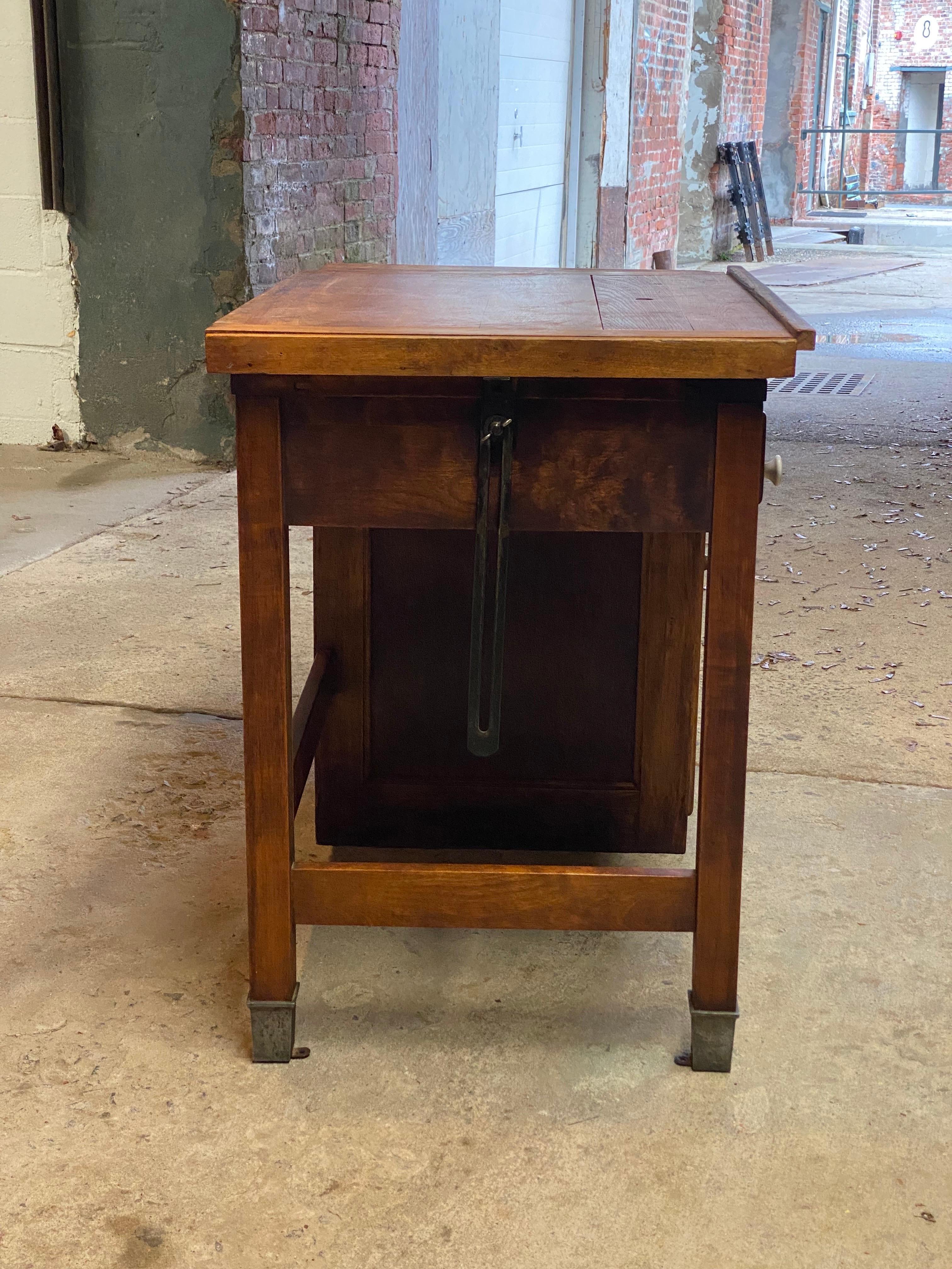 Early 20th Century 1930s Small Scale Industrial Drafting Table For Sale