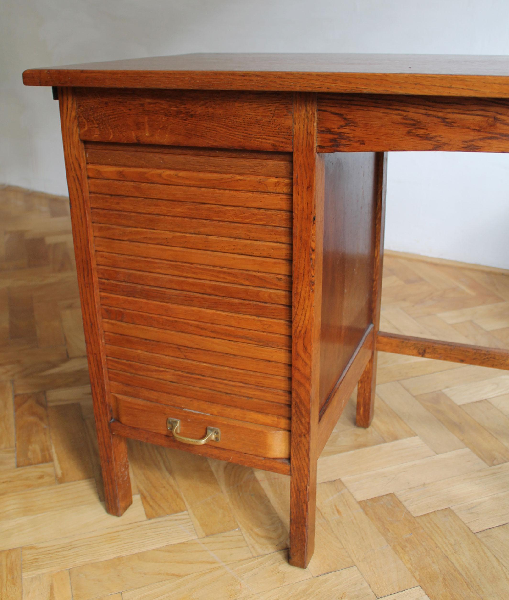 1930's Solid Oak 'Jerry' Child Desk For Sale 8