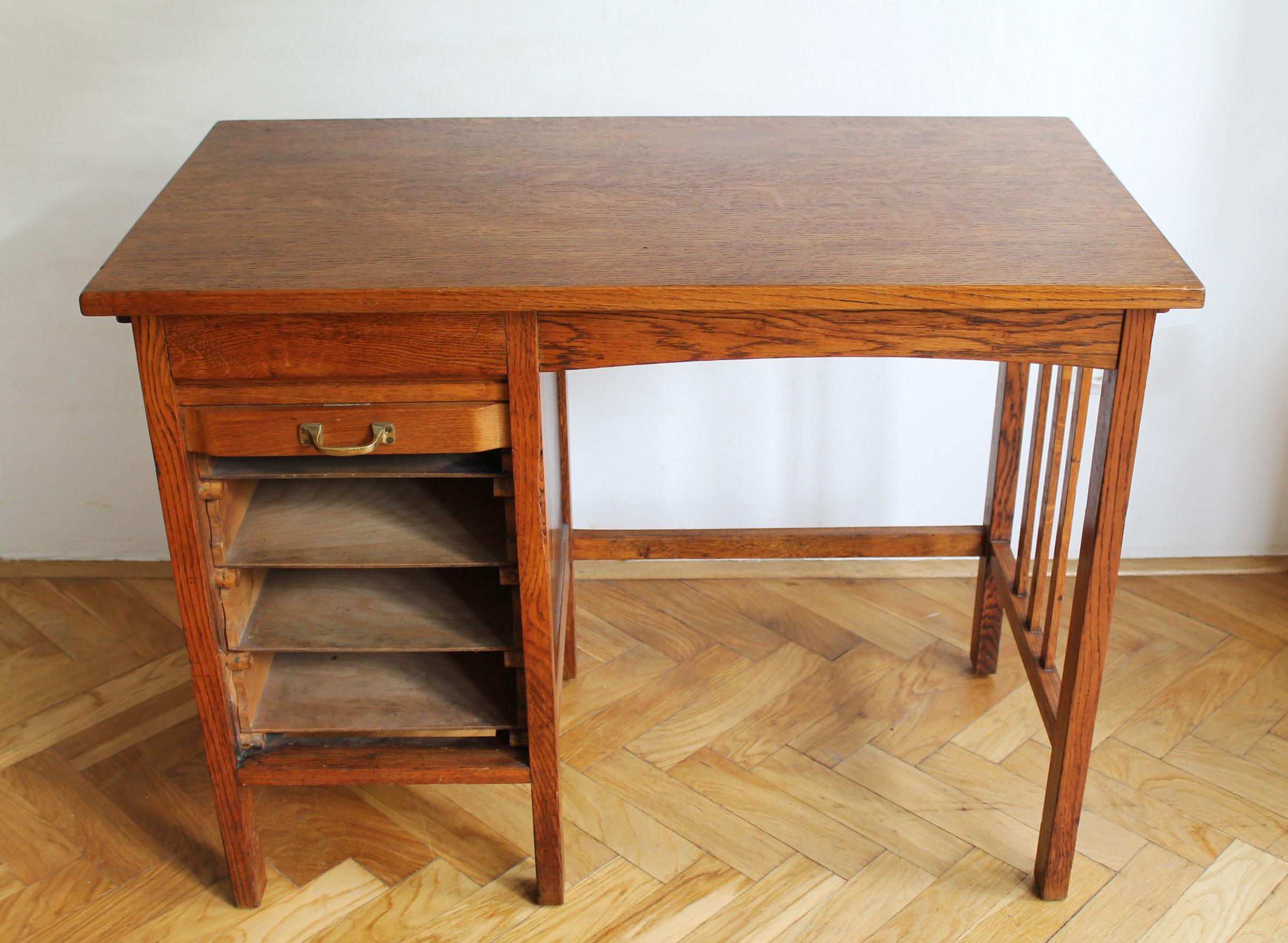 American 1930's Solid Oak 'Jerry' Child Desk For Sale