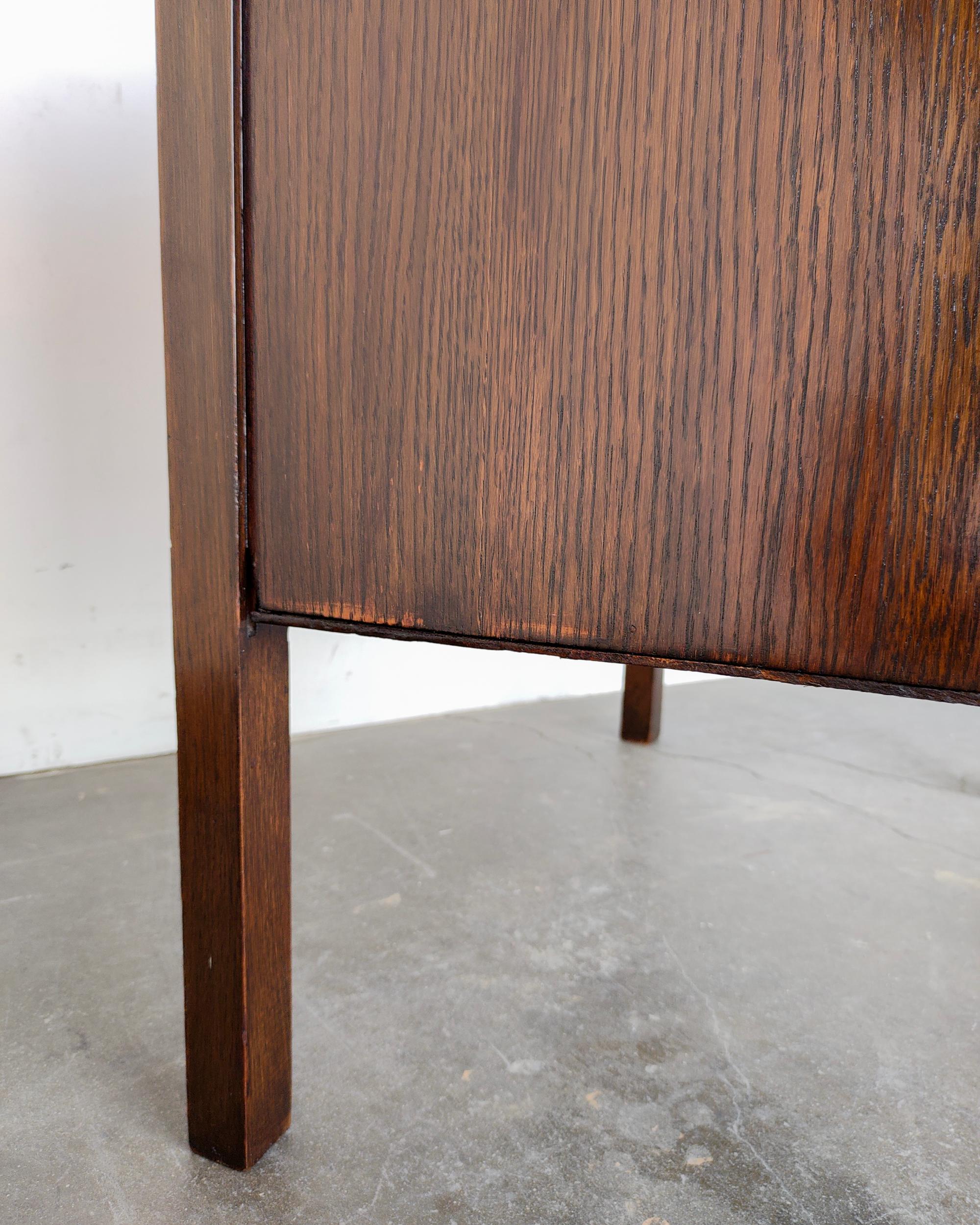 1930s Solid Tiger Oak Chest of Three Drawers 2