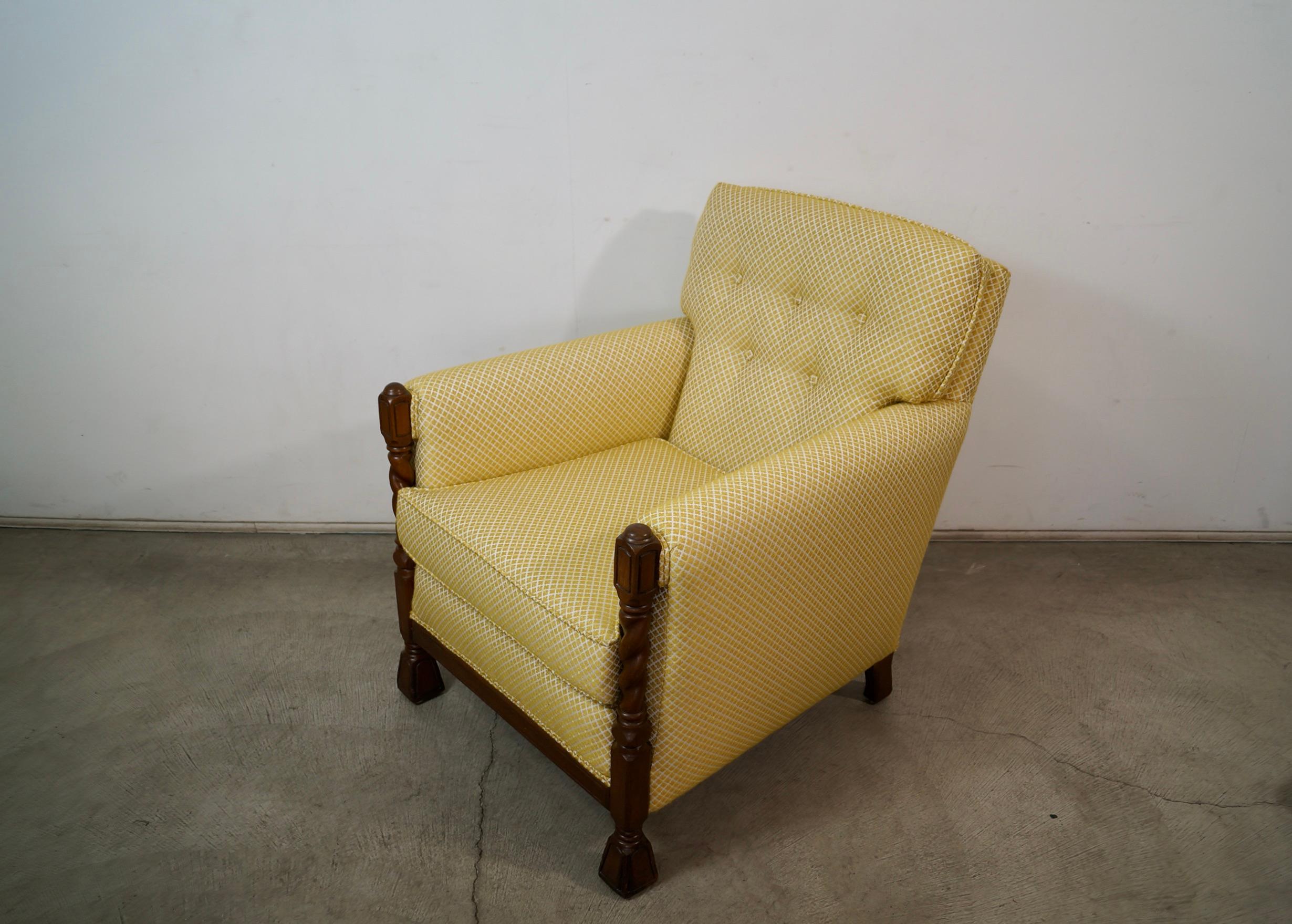 Fauteuil de salon Barley Twist de style néo-espagnol des années 1930 Bon état - En vente à Burbank, CA