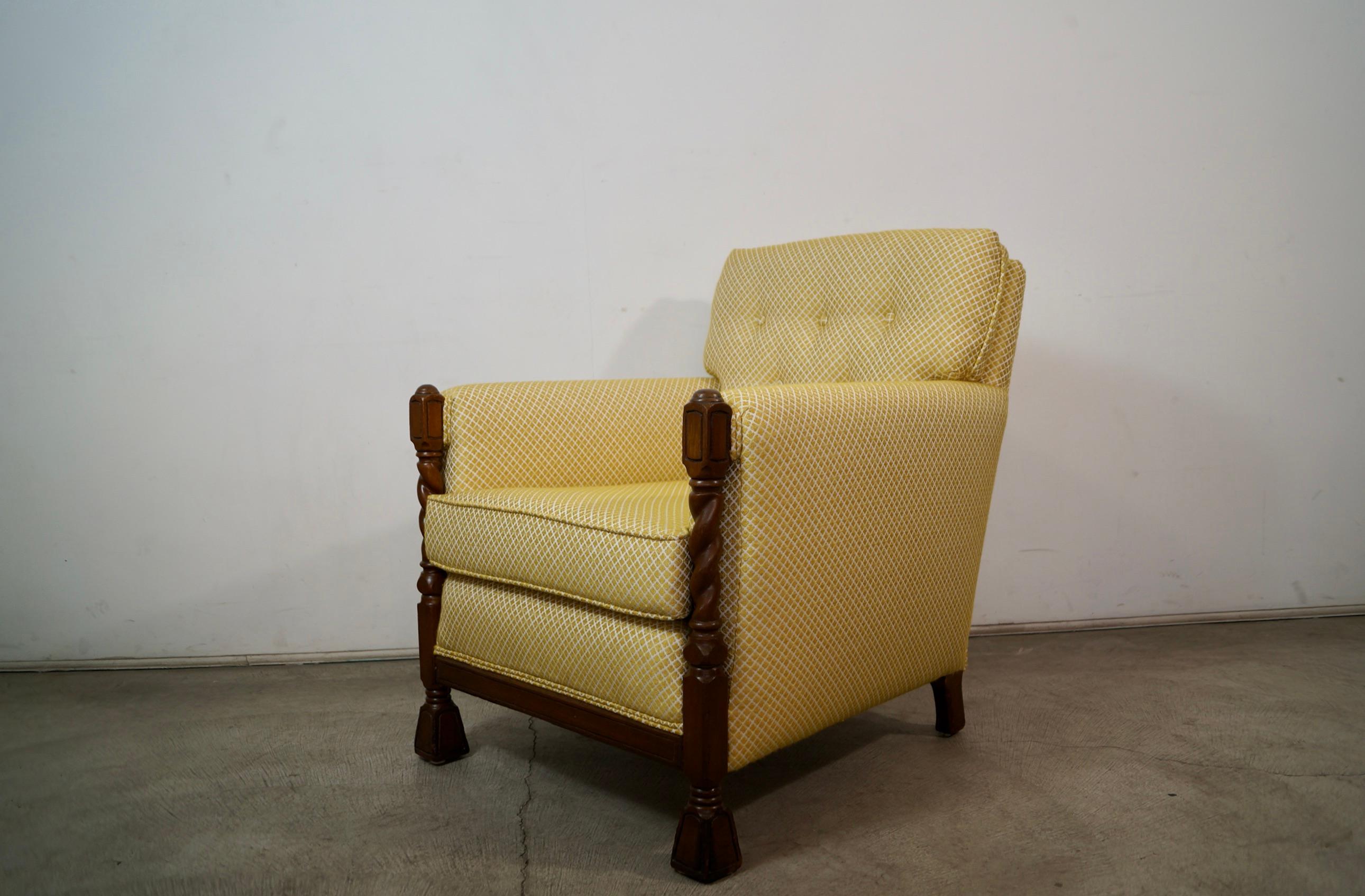 Tissu Fauteuil de salon Barley Twist de style néo-espagnol des années 1930 en vente