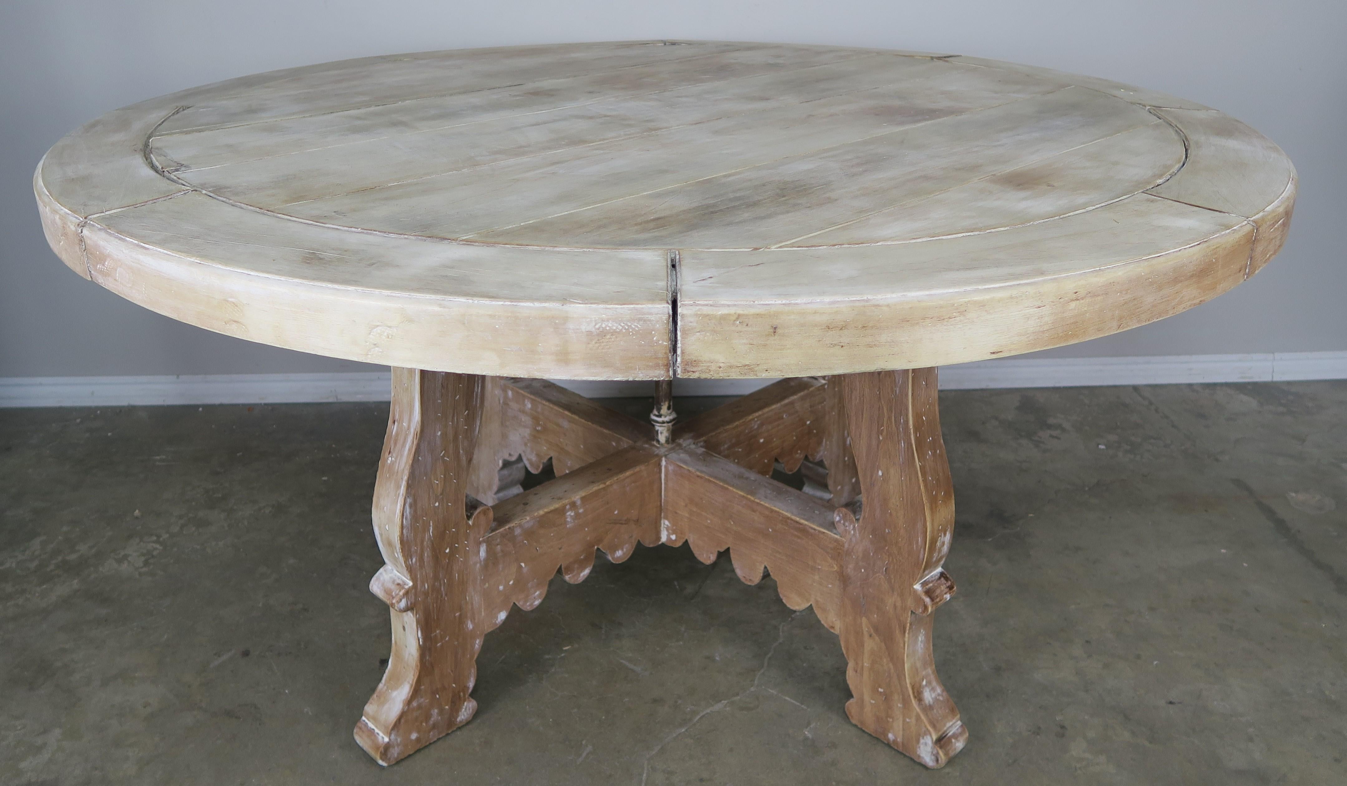 1930s Spanish Walnut Circular Shaped Table 3