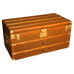 1930s Steamer Trunk by "Aux Etats Unis", French Steamer Trunk, Aux Etats Unis