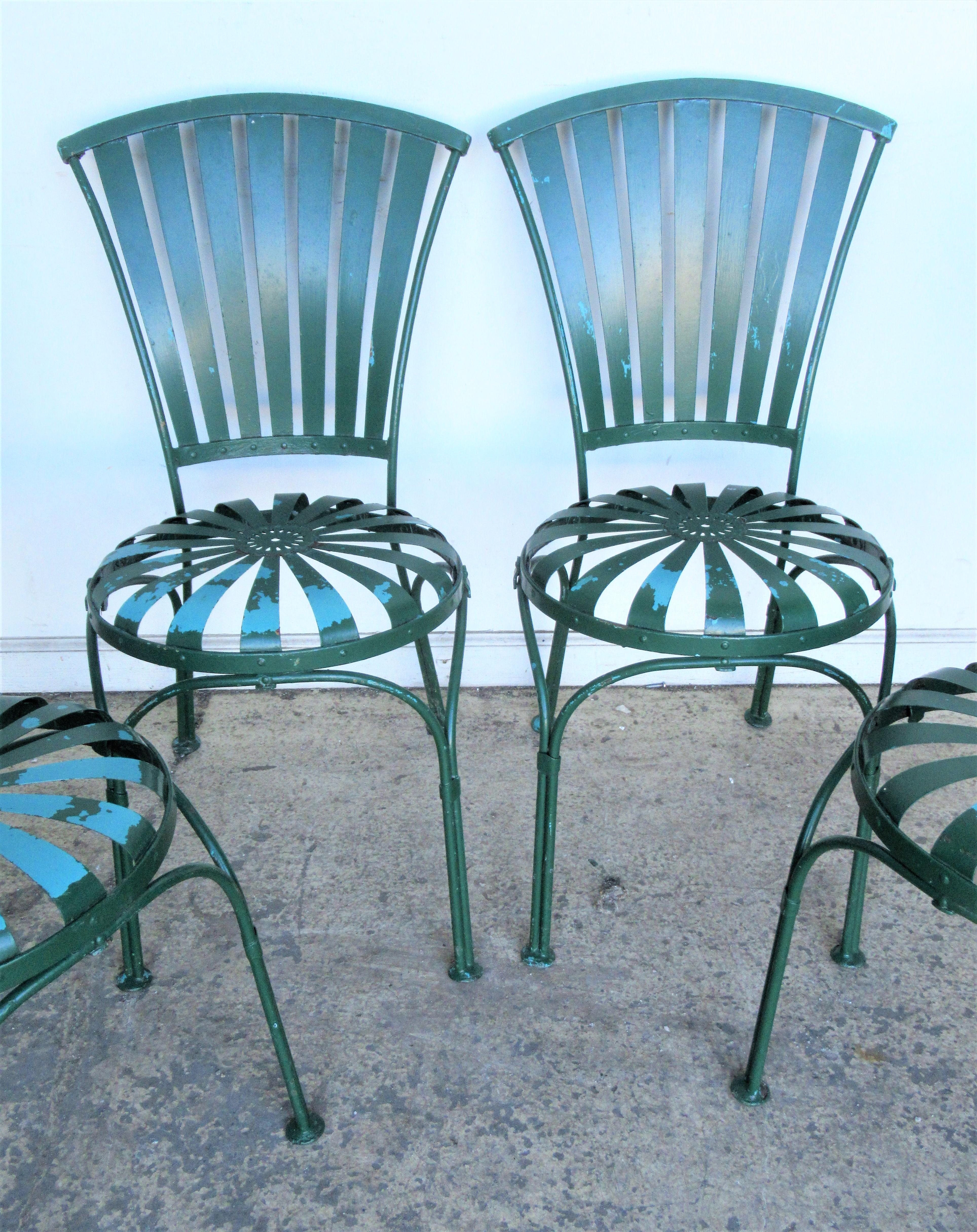 Gartentisch und stühle aus federstahl by Francois Carre (Gemalt)