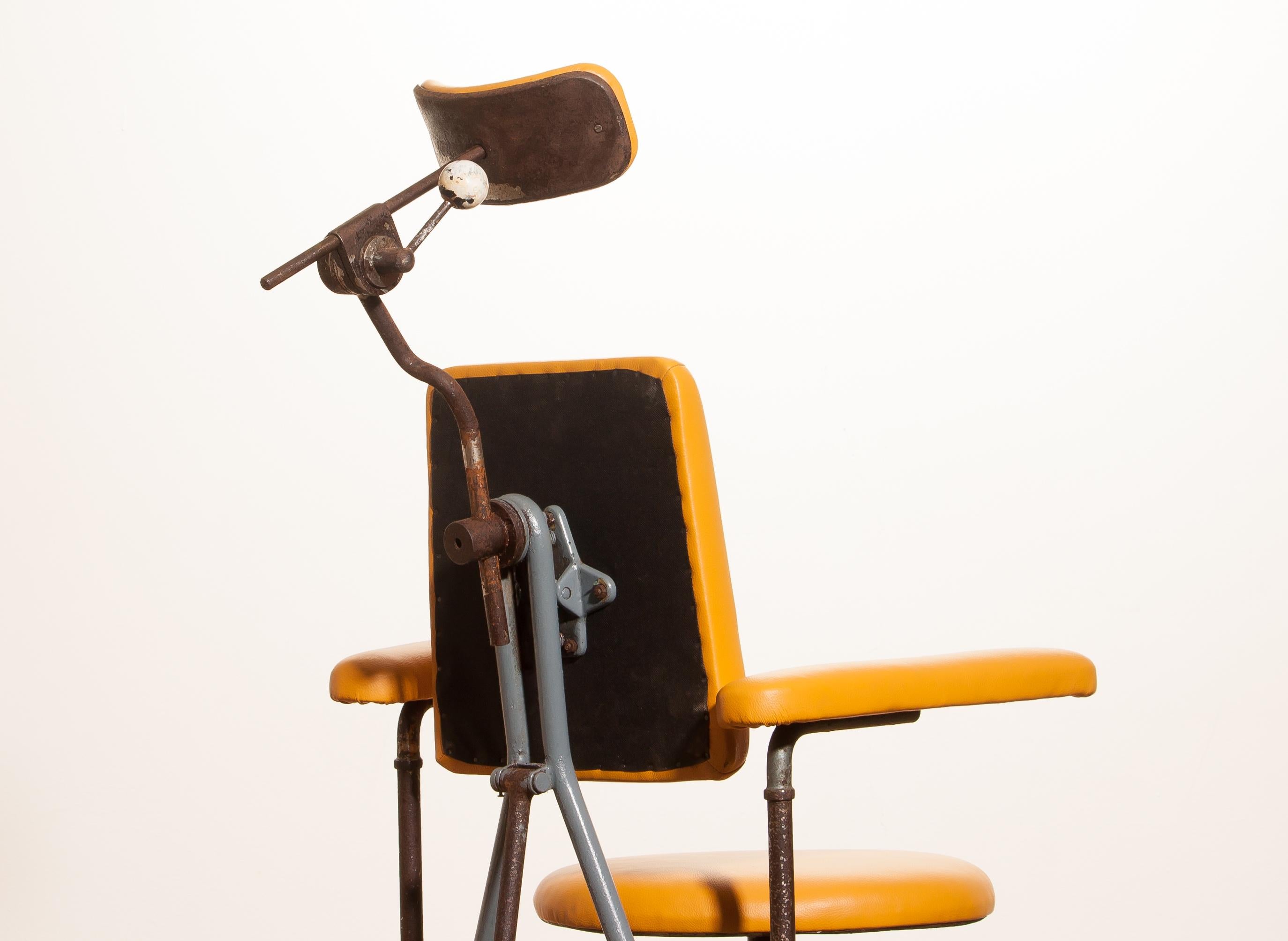 1930s, Steel Medical or Dentist Chair 2