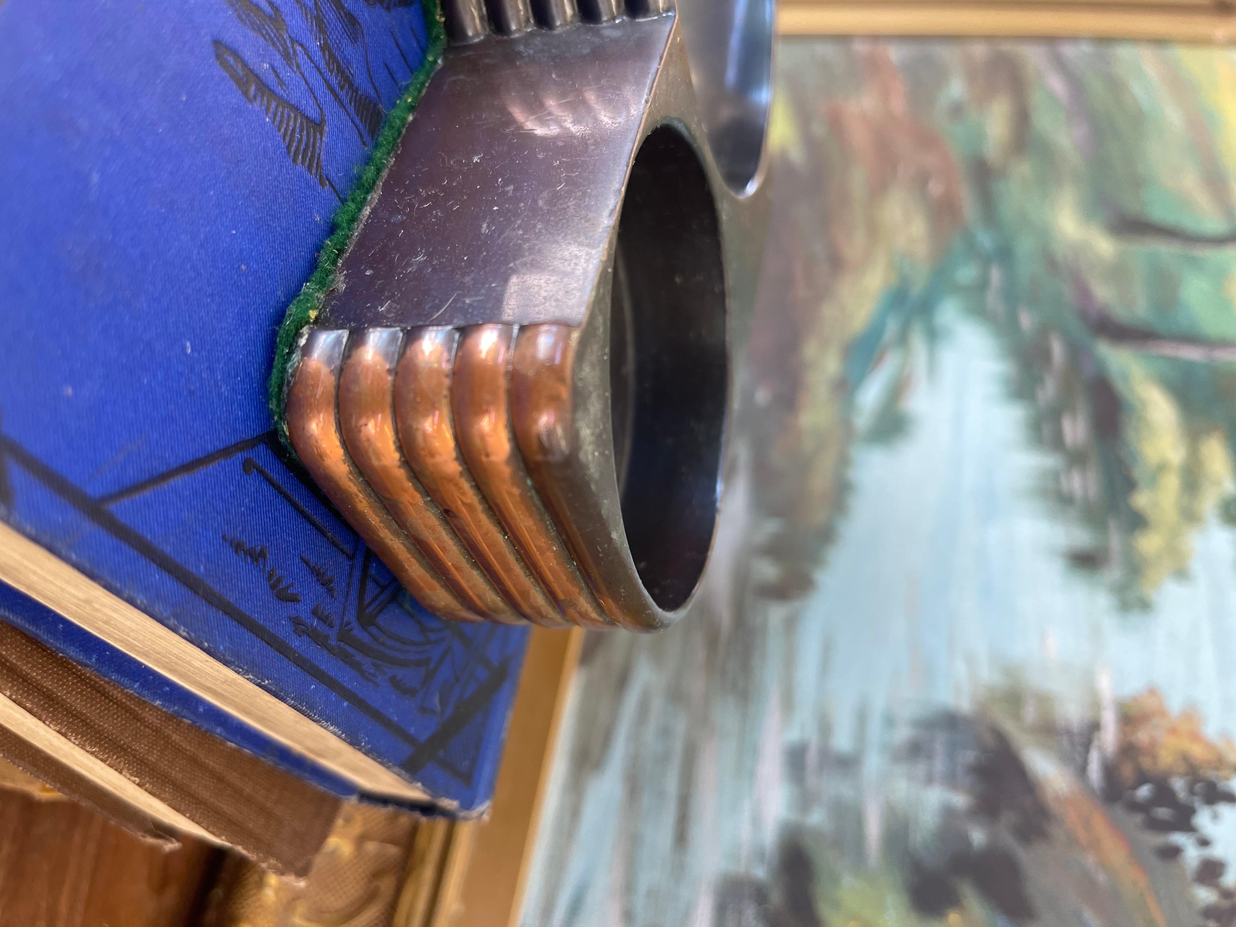 1930s Style Art Deco Machine Age Copper Toned and Bakelite Double Ashtray. For Sale 3