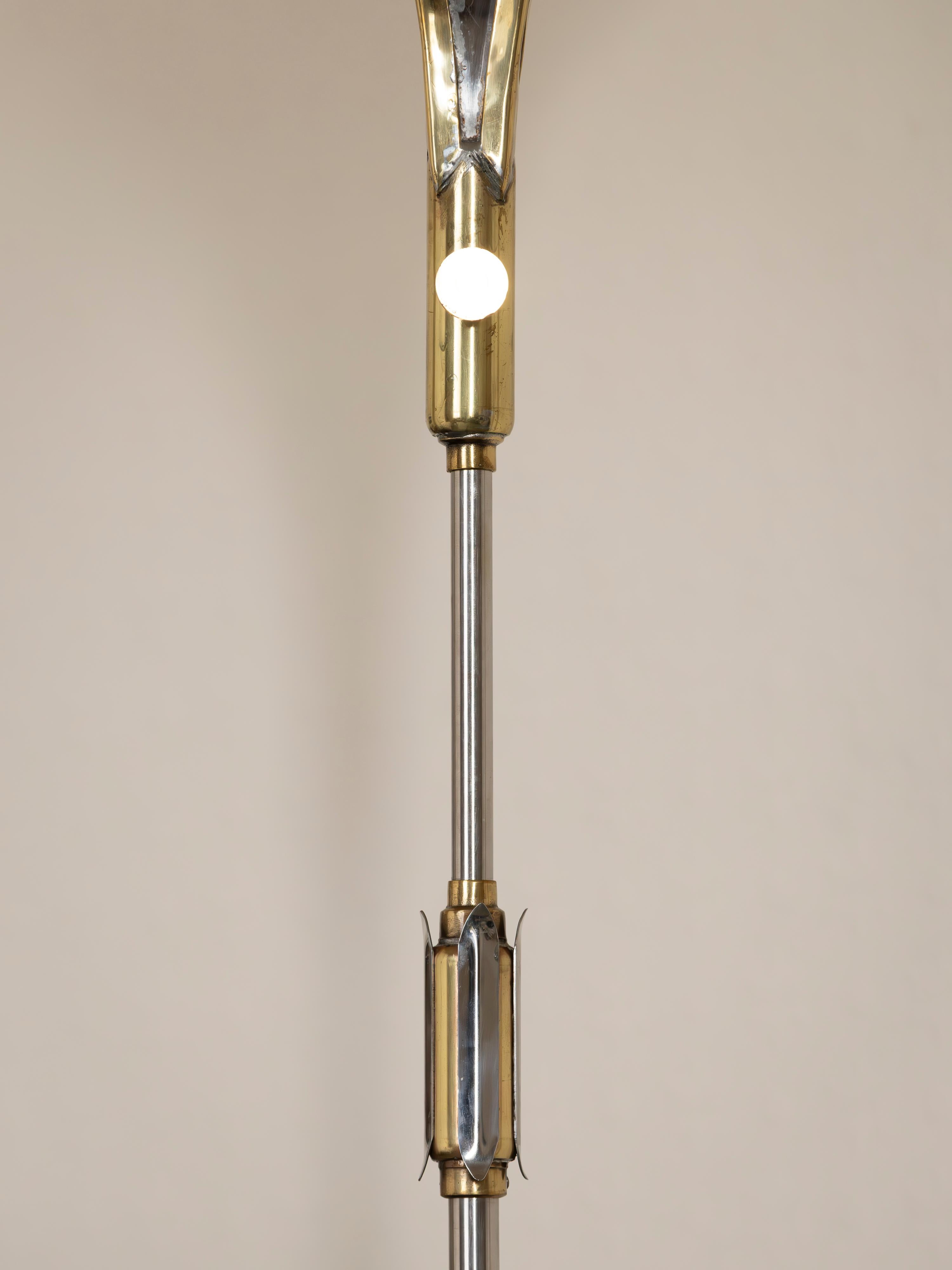 Ägyptische Film- Standardlampe im Stil der 1930er Jahre von Sam Rush (Art déco) im Angebot