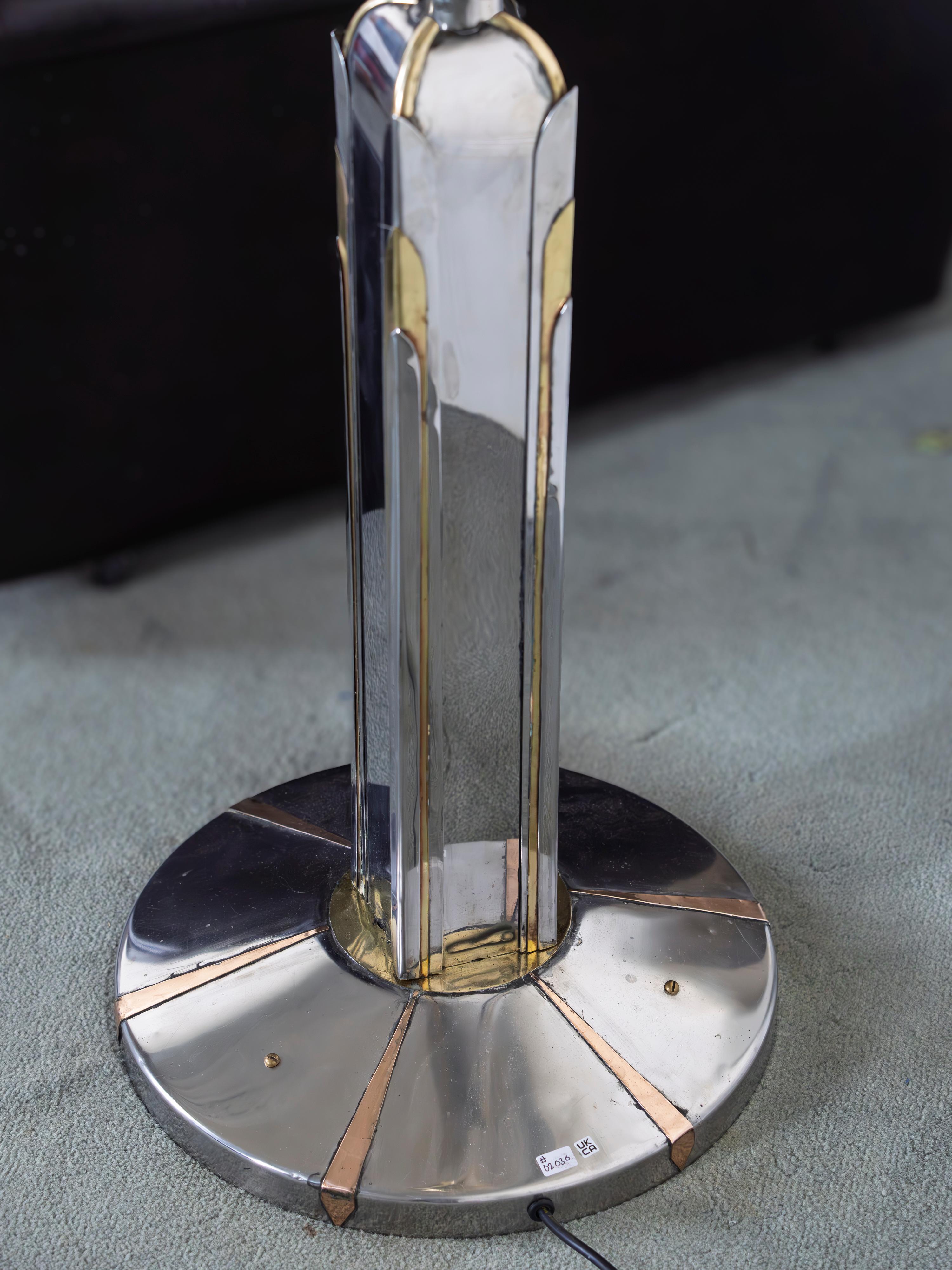 Ägyptische Film- Standardlampe im Stil der 1930er Jahre von Sam Rush im Zustand „Neu“ im Angebot in Bristol, GB