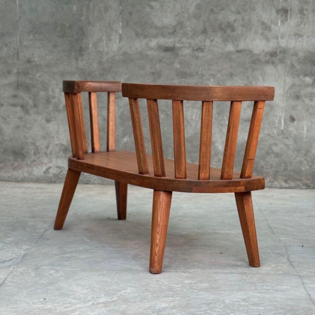 Schwedische moderne Bank im Stil der 1930er Jahre, handgefertigt aus Teakholz, Vintage (Moderne der Mitte des Jahrhunderts) im Angebot
