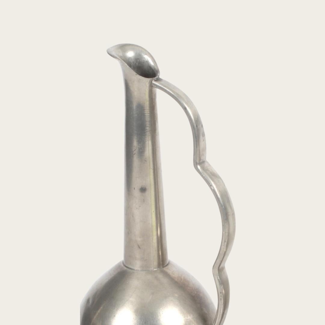 1930s Swedish Art Deco Pewter Jug by GAB In Good Condition For Sale In Brooklyn, NY
