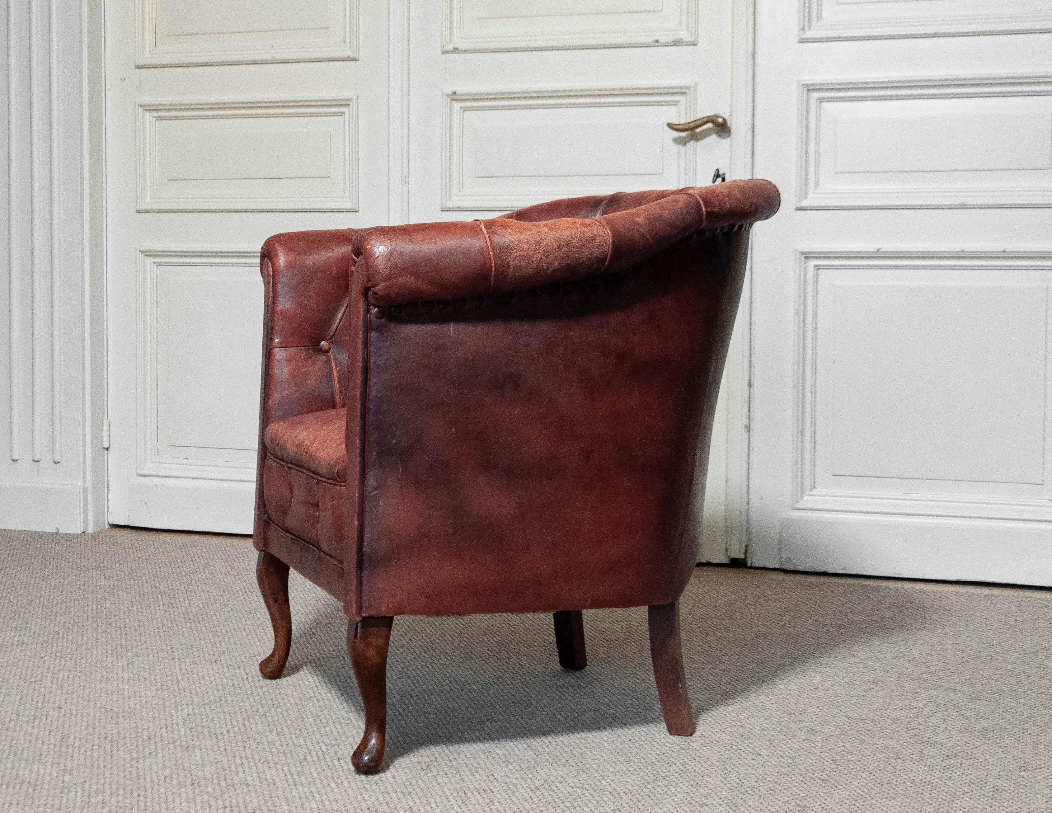 Mid-20th Century 1930s Swedish Chesterfield Club Chair – Tufted Leather & Cabriole Legs For Sale
