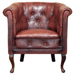 Sedia da club Chesterfield svedese degli anni '30 - Pelle imbottita e gambe a cavalletto