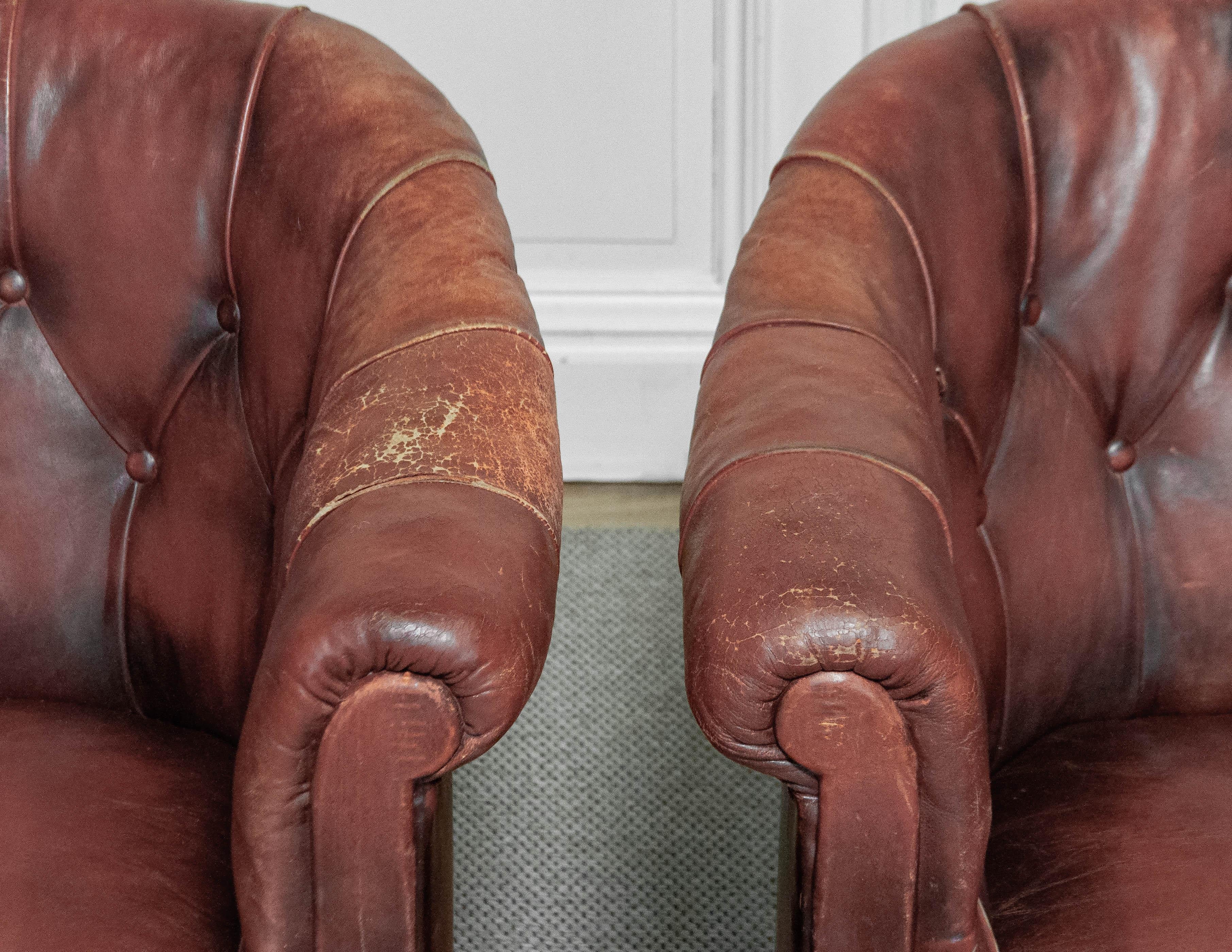 1930s Swedish Chesterfield Club Chairs – Tufted Leather & Cabriole Legs For Sale 6