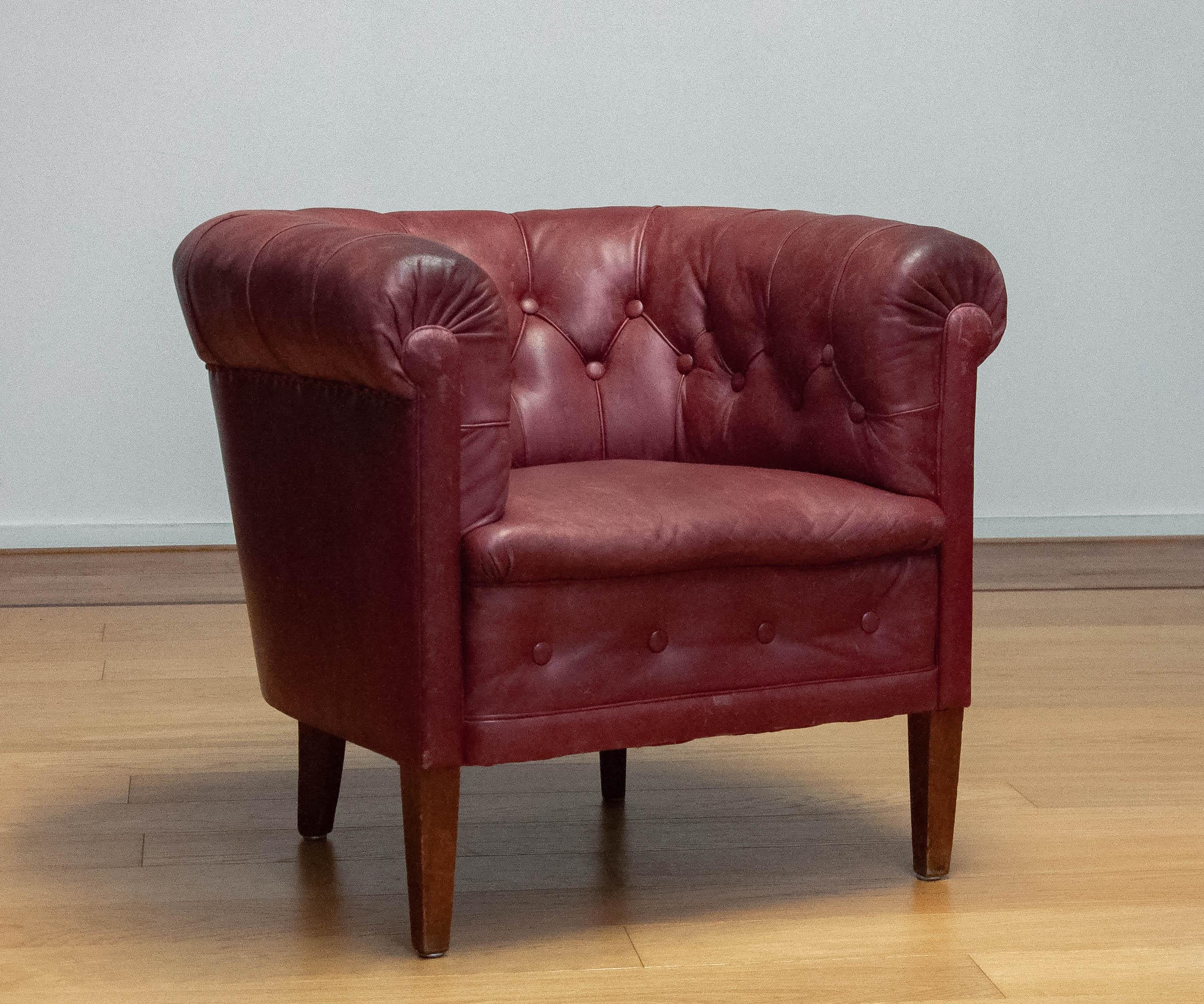 red chesterfield chair