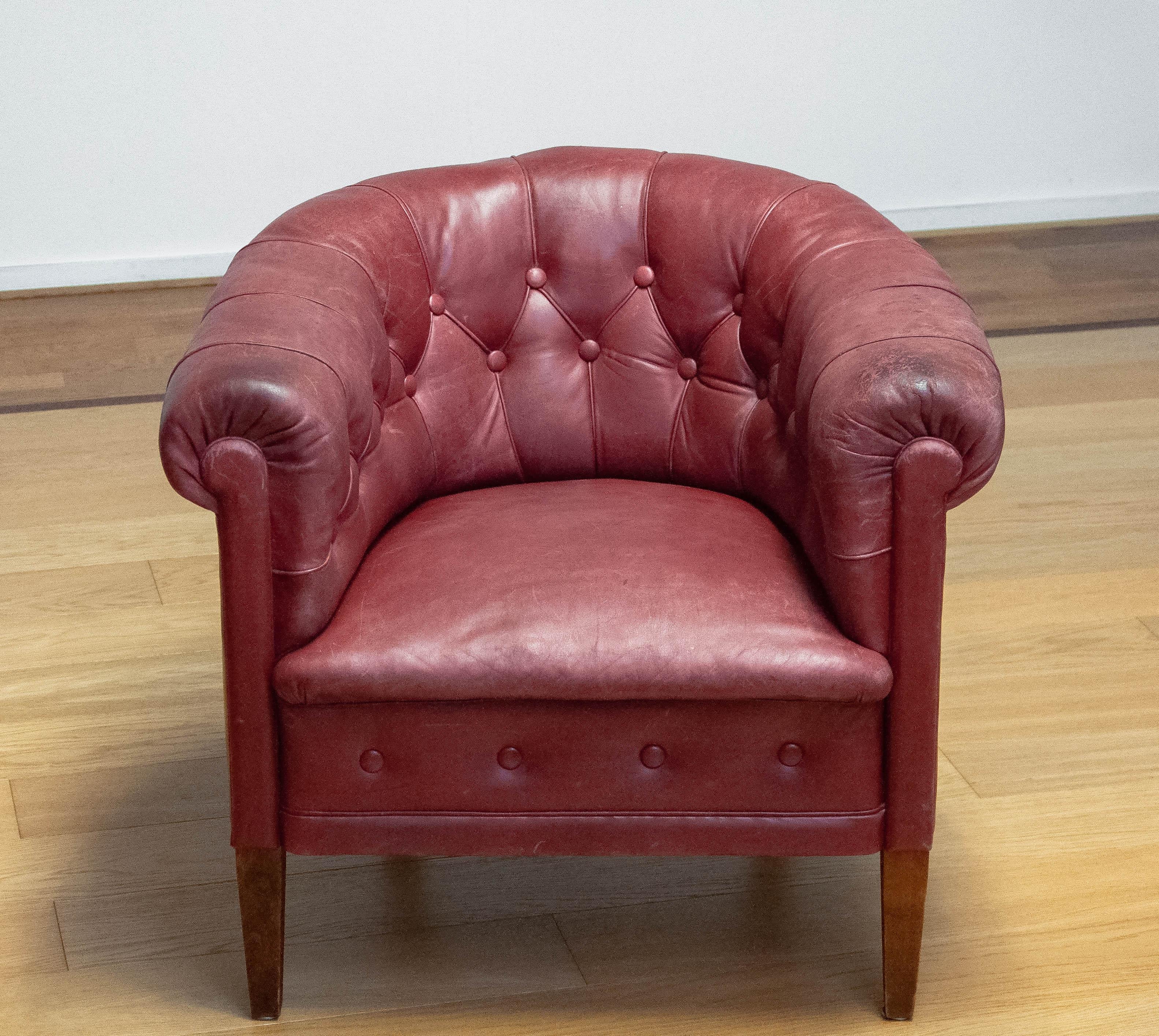 1930s Swedish Crimson Red Chesterfield Club / Lounge Chair in Patinated Leather For Sale 6