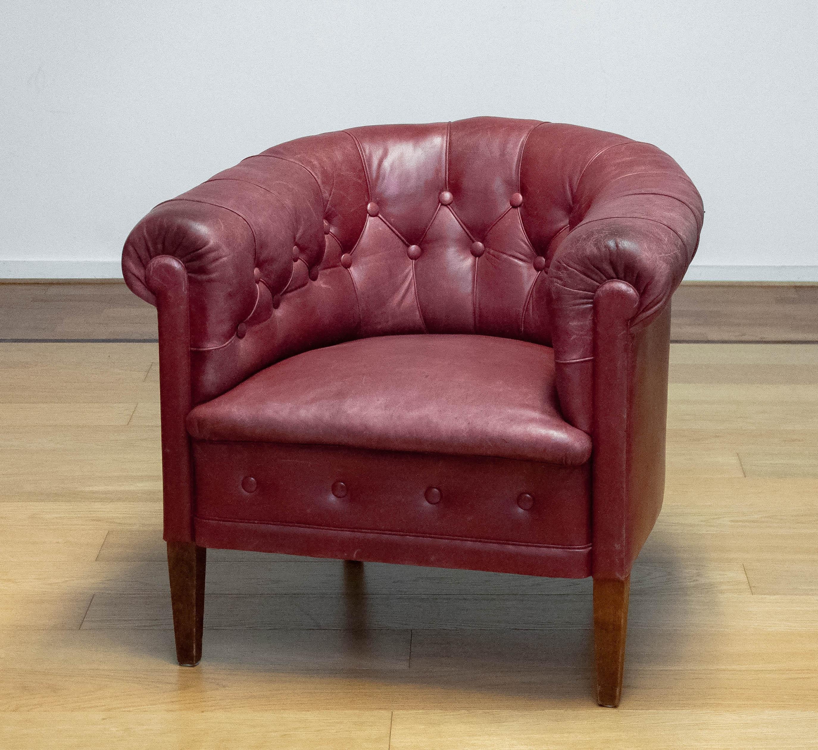 1930s Swedish Crimson Red Chesterfield Club / Lounge Chair in Patinated Leather For Sale 7