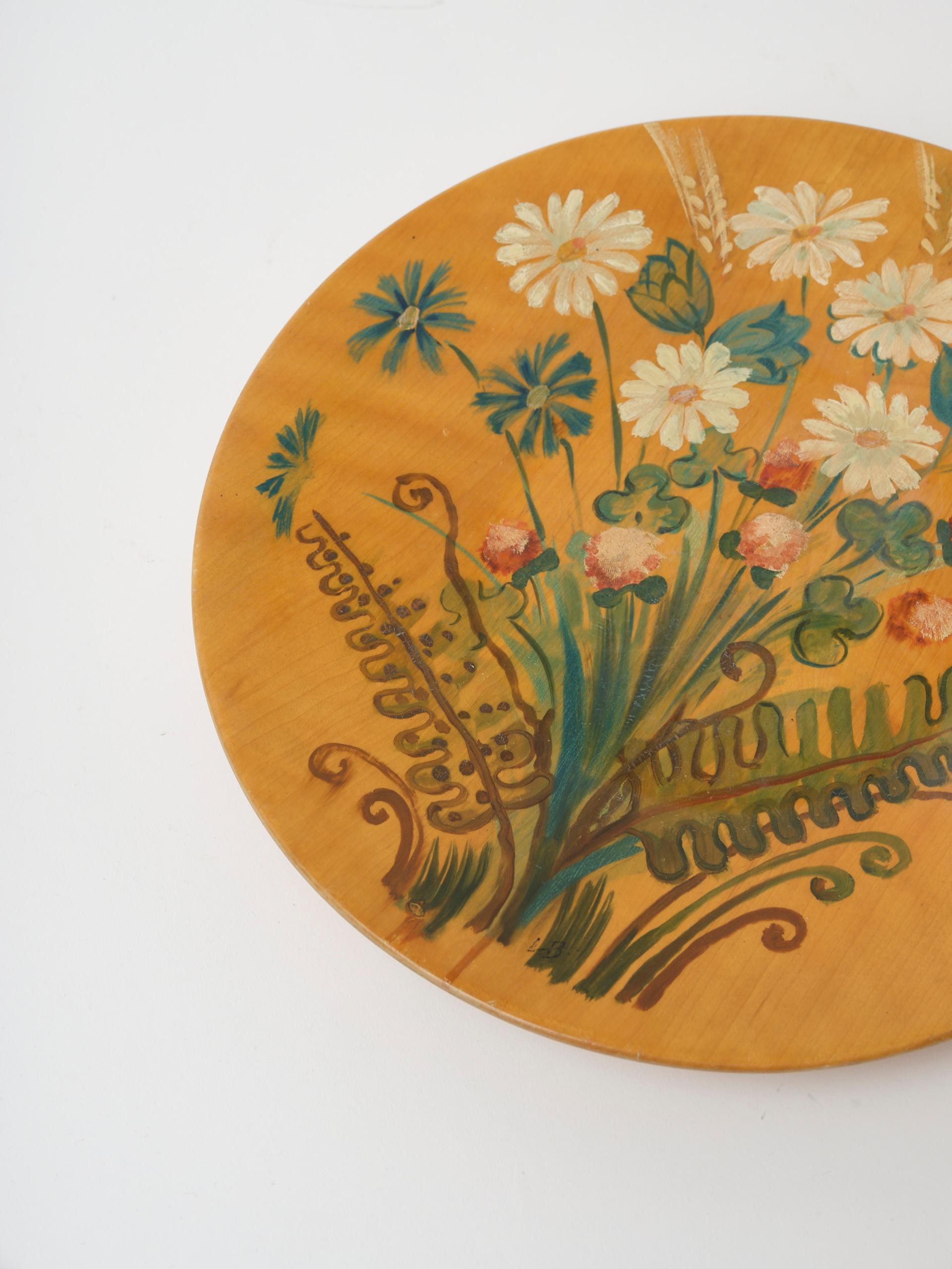 Wood 1930s Swedish handpainted wooden wallhanging piece decorated w. botanical motifs For Sale