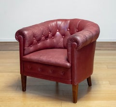 1930s Swedish Red-Brown Leather Chesterfield Armchair – Beautiful Patina