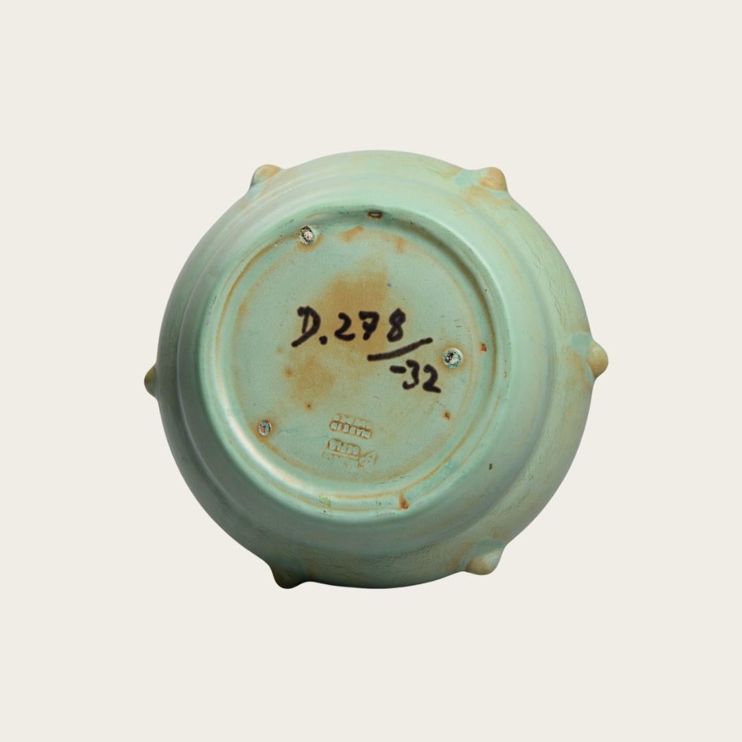 1930s Swedish Vase by Ewald Dahlskog, Model D278 en Bueno estado para la venta en Brooklyn, NY