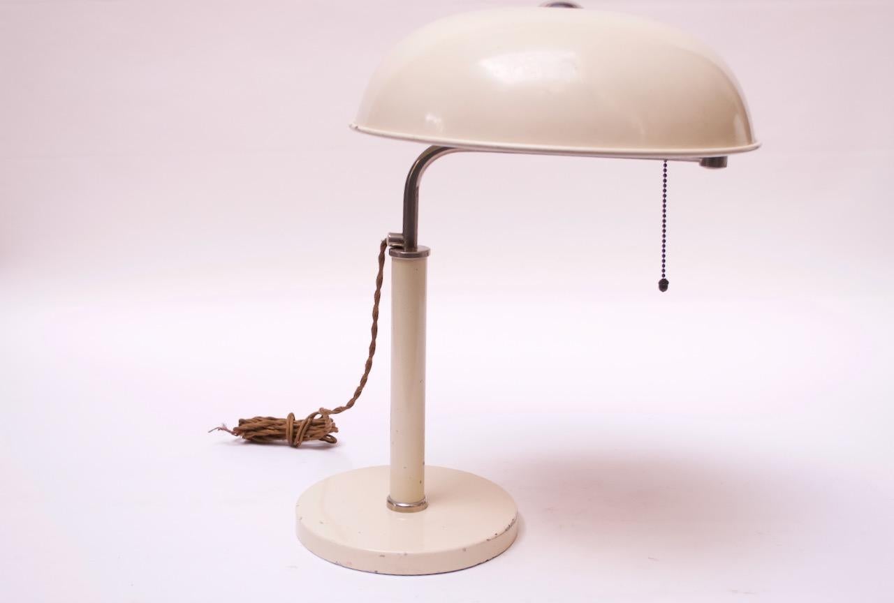 Mid-20th Century 1930s Swiss 'Quick 1500' Adjustable Table Light by Alfred Müller For Sale