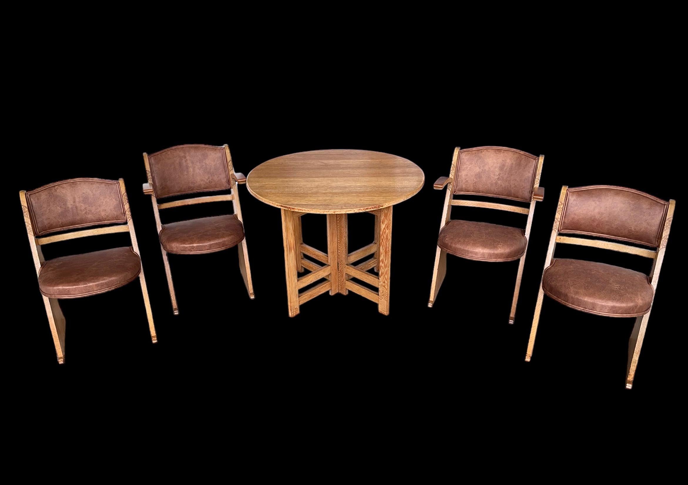 Table et quatre chaises de Gomme, 1930 en vente 4