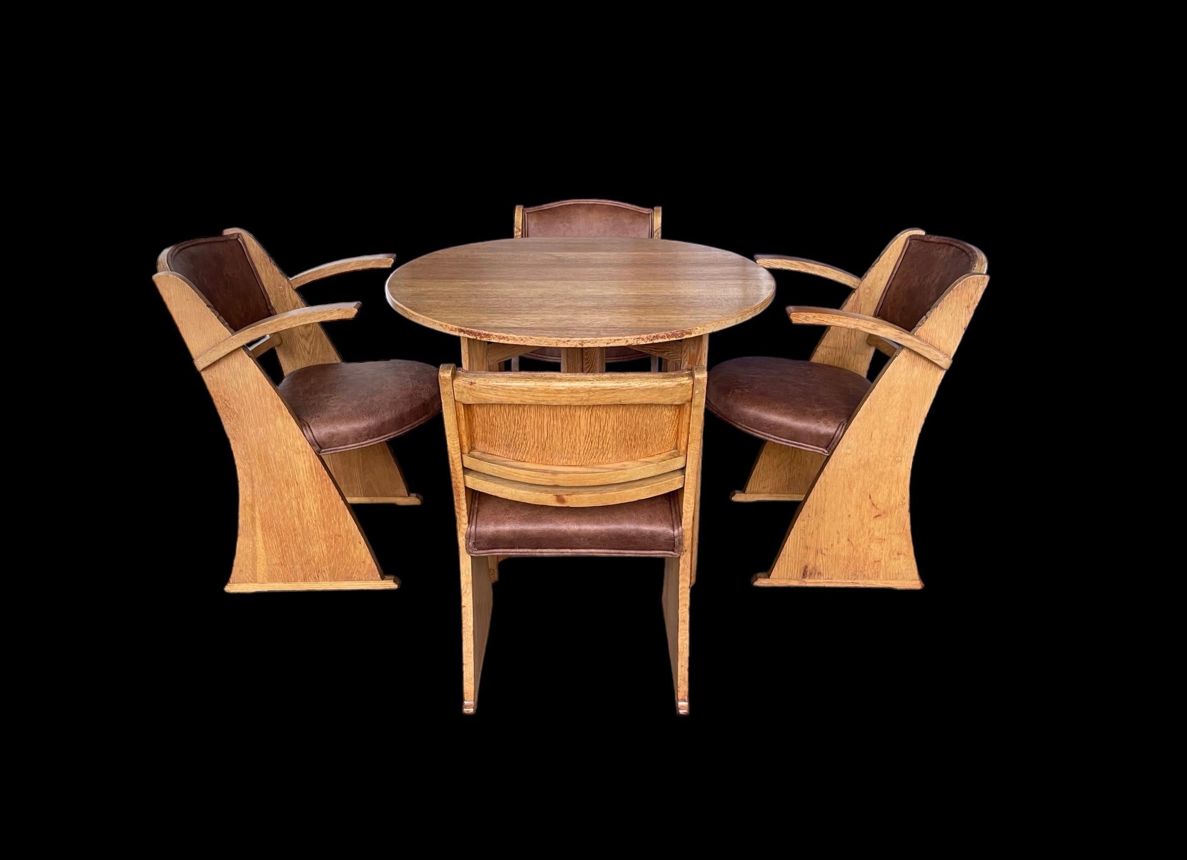 Table et quatre chaises de Gomme, 1930 en vente 9