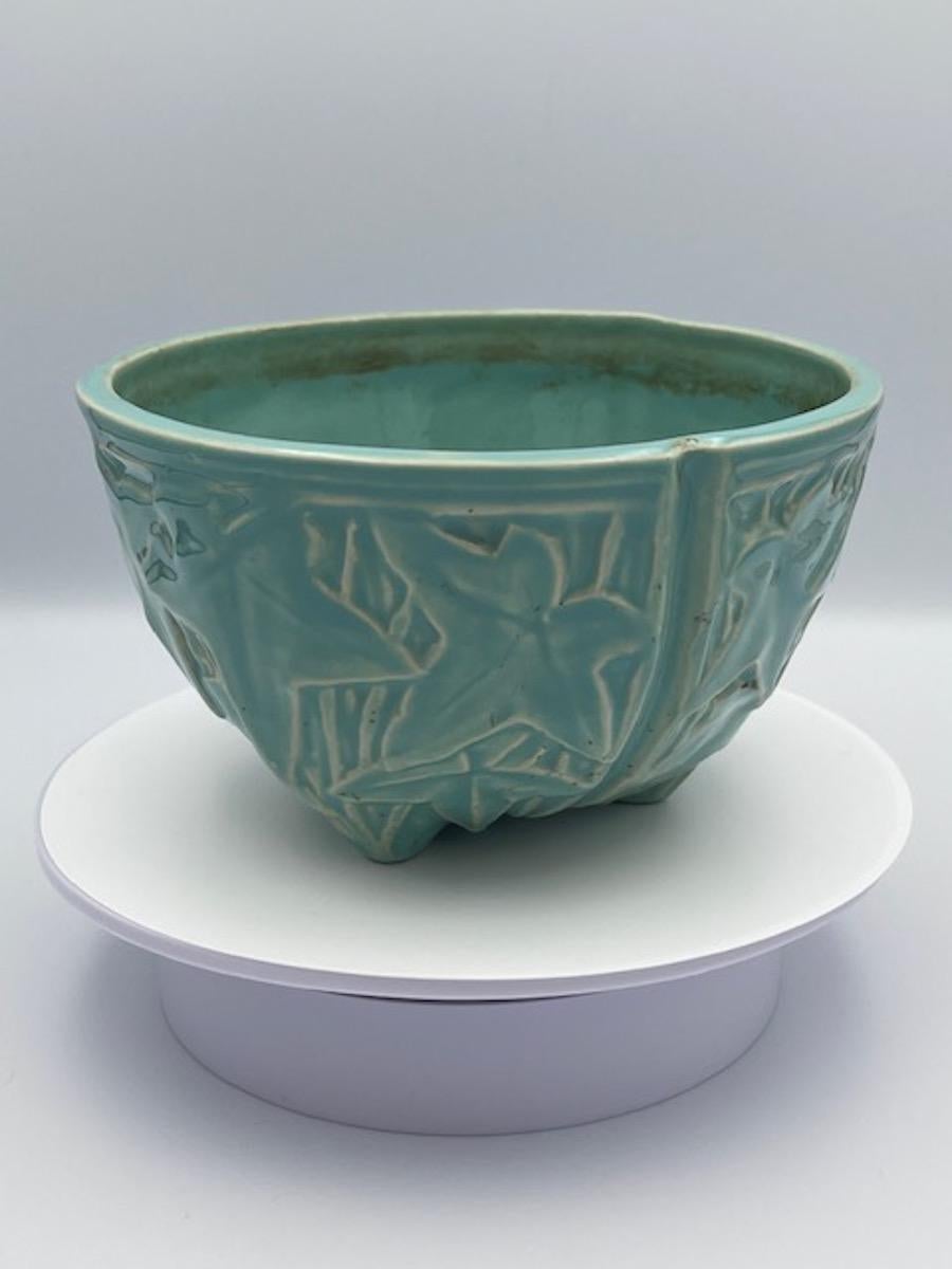 Vernissé Jardinière suspendue à lierre en poterie McCoy, 1930, sarcelle en vente