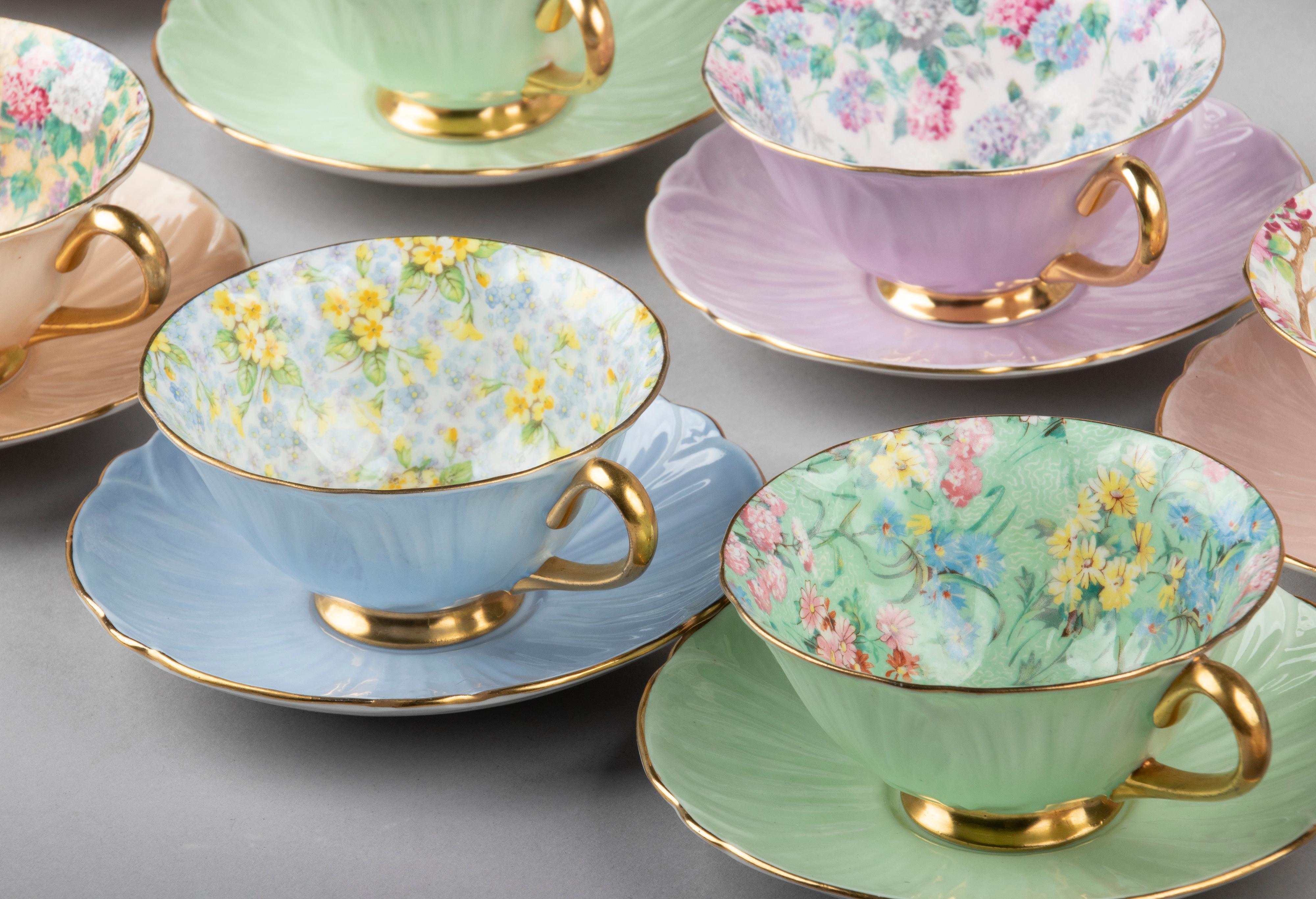 1930's Teaset for 10 Persons Made by Shelly with Chintz Pattern 1
