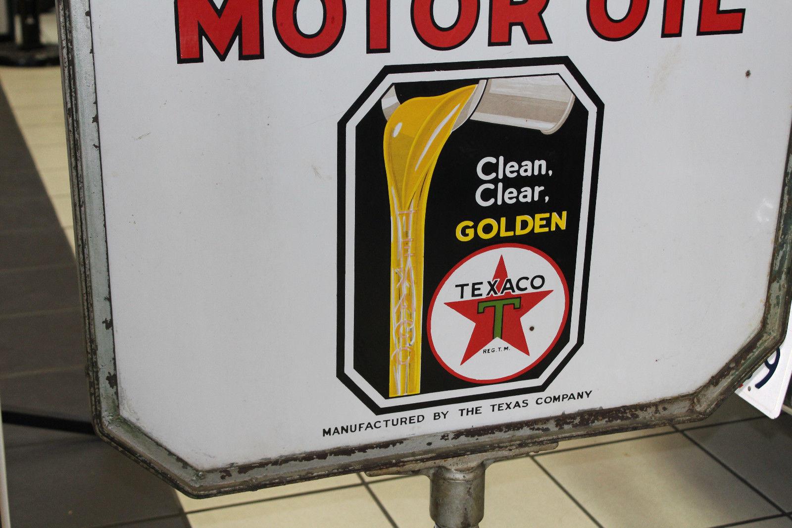 1930s Texaco Motor Oil Double-Sided Porcelain Curb Sign For Sale 2