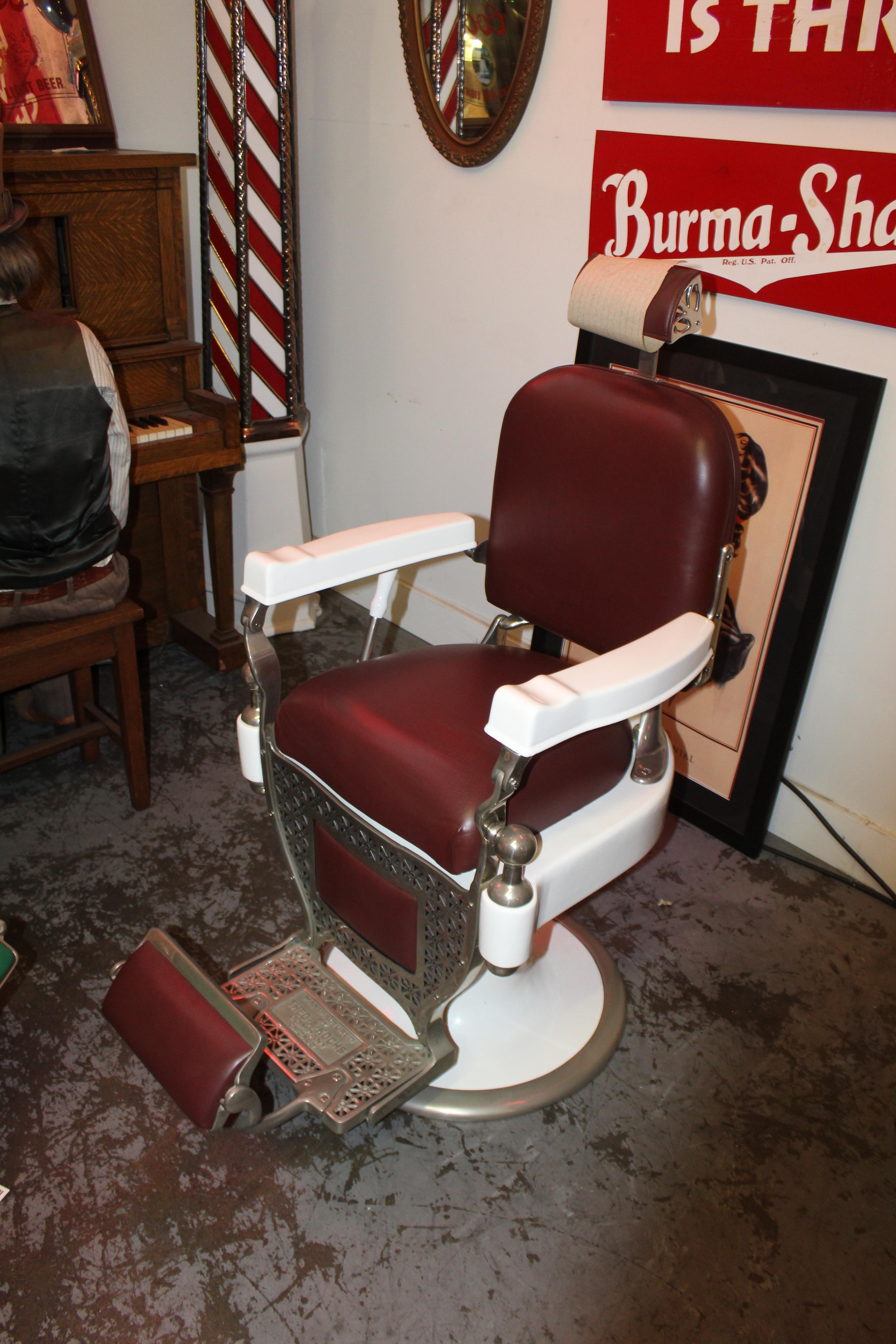 1930s Theo A. Kochs Antique Barber Chair For Sale 1