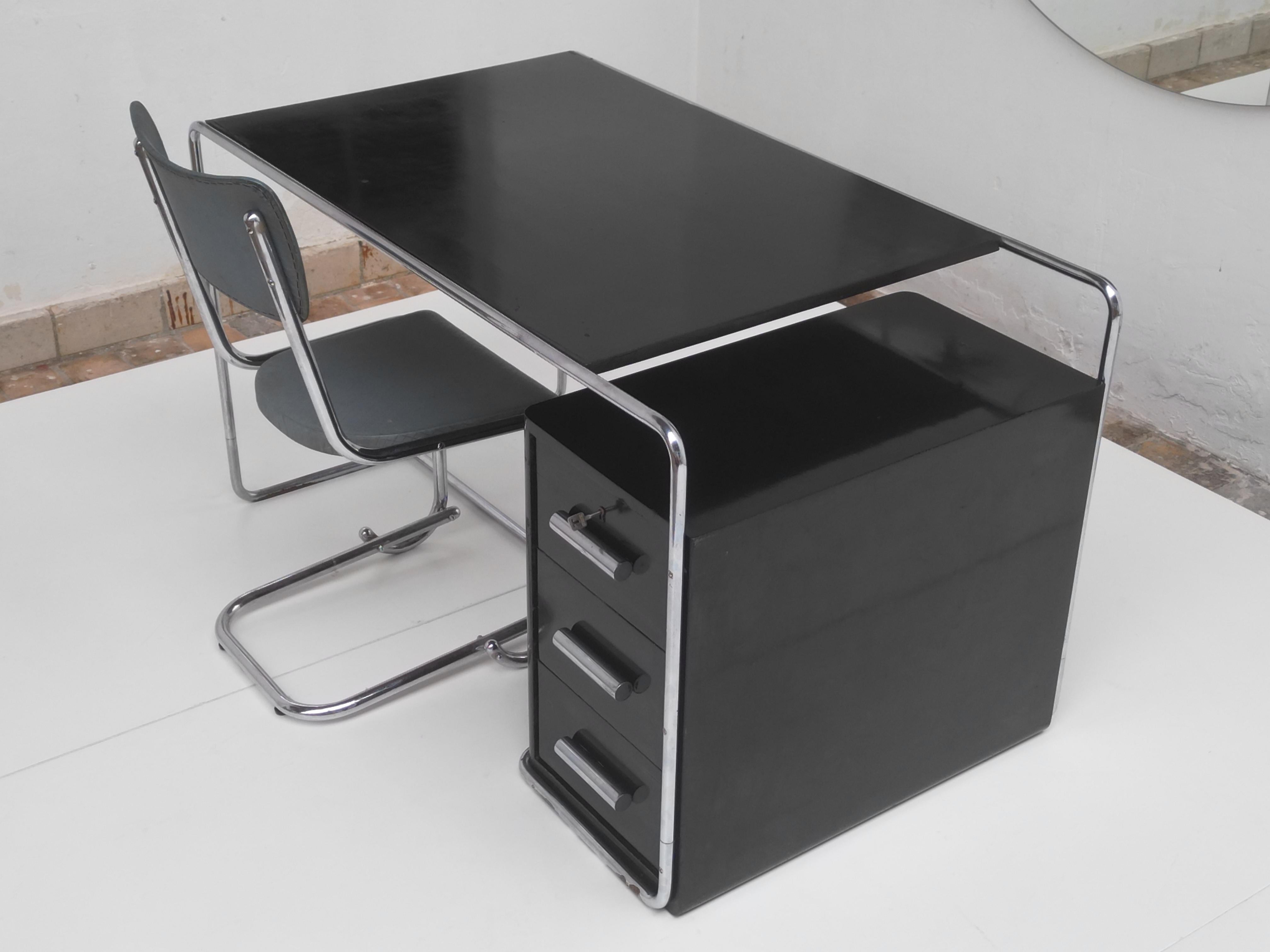 1930's Thonet Desk B 282By Bruno Weill with Unique Dutch Family Provenance For Sale 2