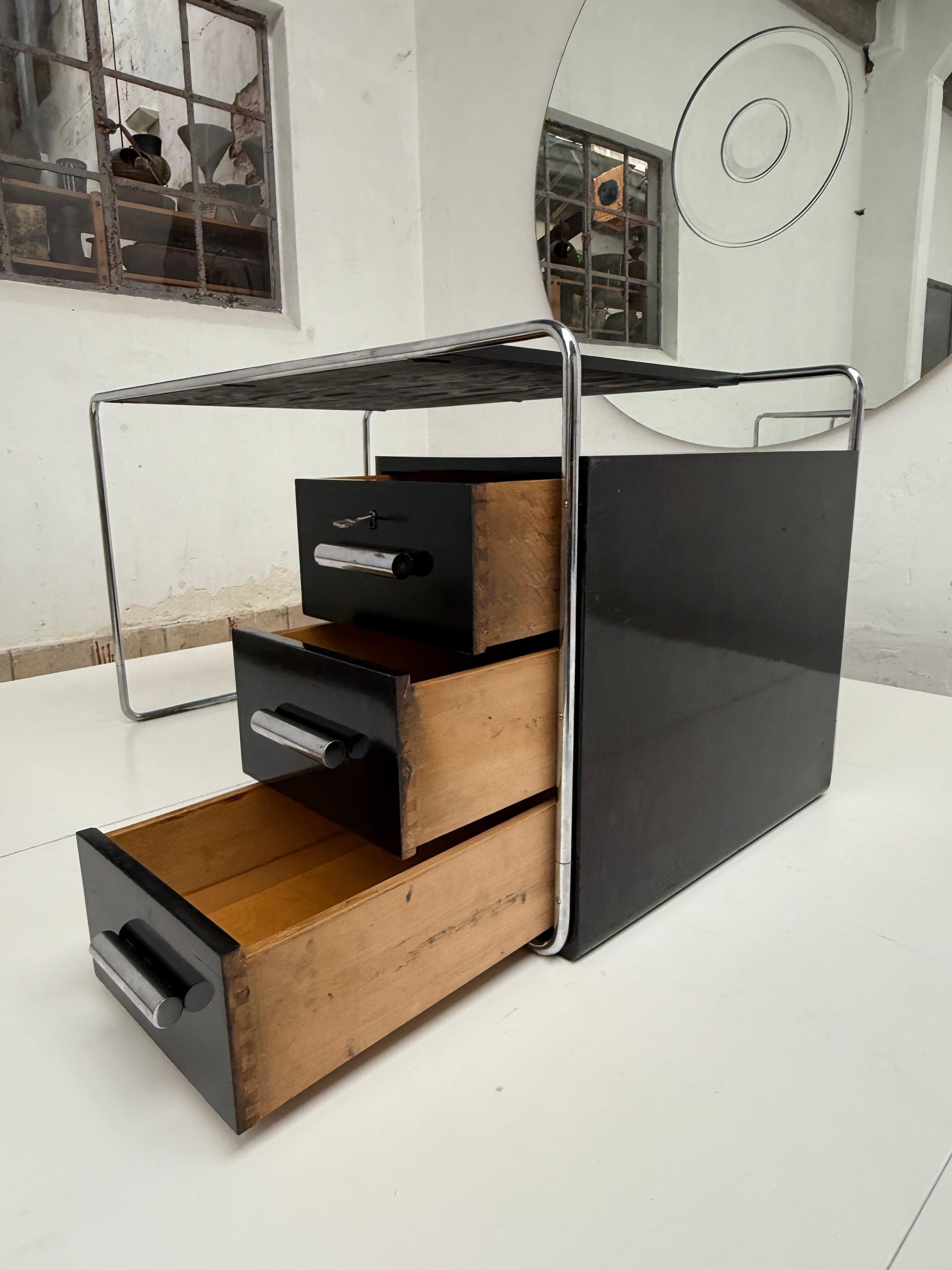 1930's Thonet Desk B 282By Bruno Weill with Unique Dutch Family Provenance For Sale 8