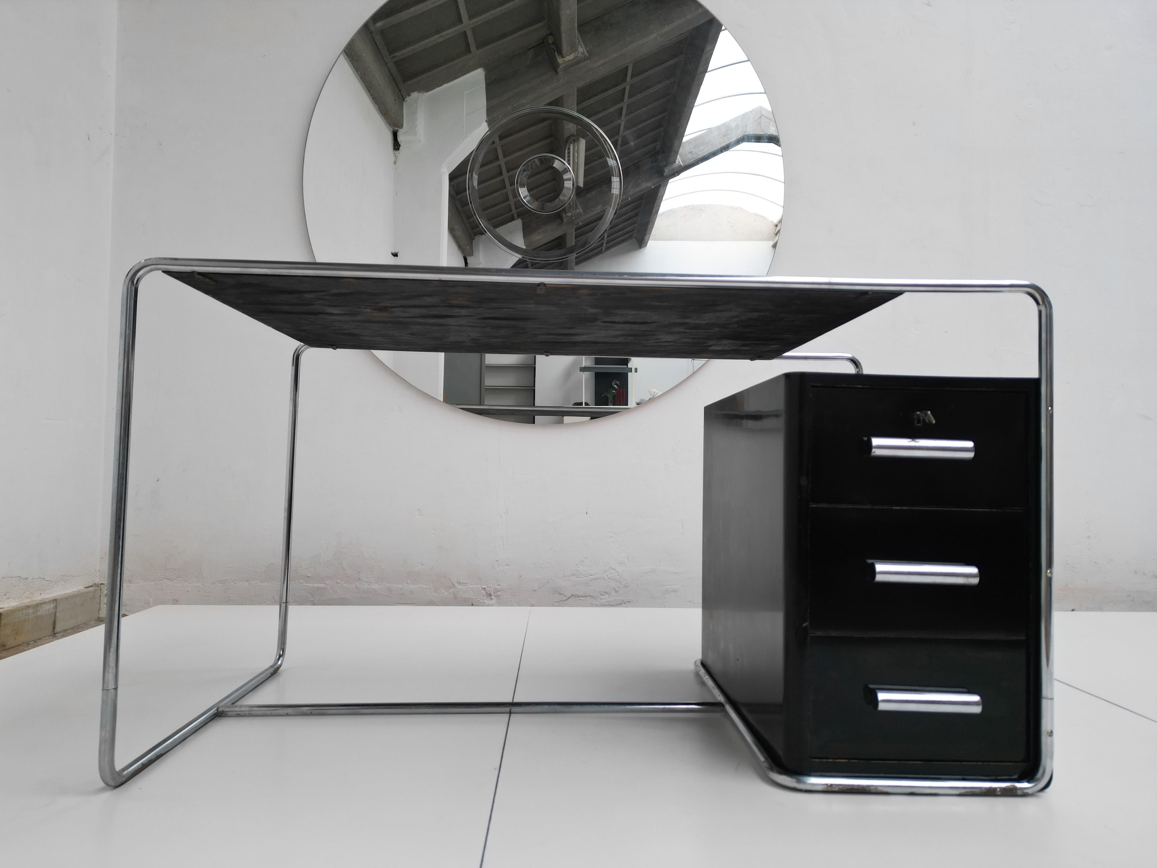 1930's Thonet Desk B 282By Bruno Weill with Unique Dutch Family Provenance For Sale 12