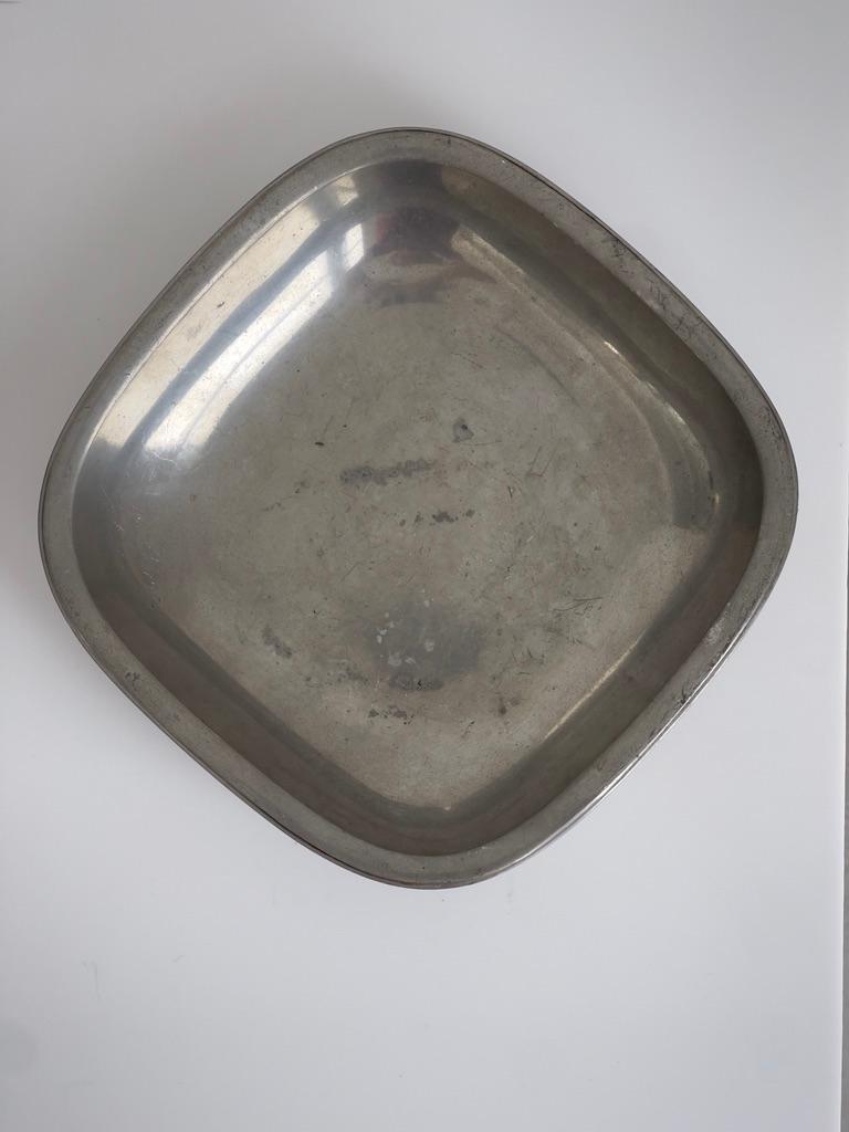 1930er Zinnteller von Metallarbeiter Just Andersen Dänemark im Zustand „Gut“ im Angebot in København K, 84