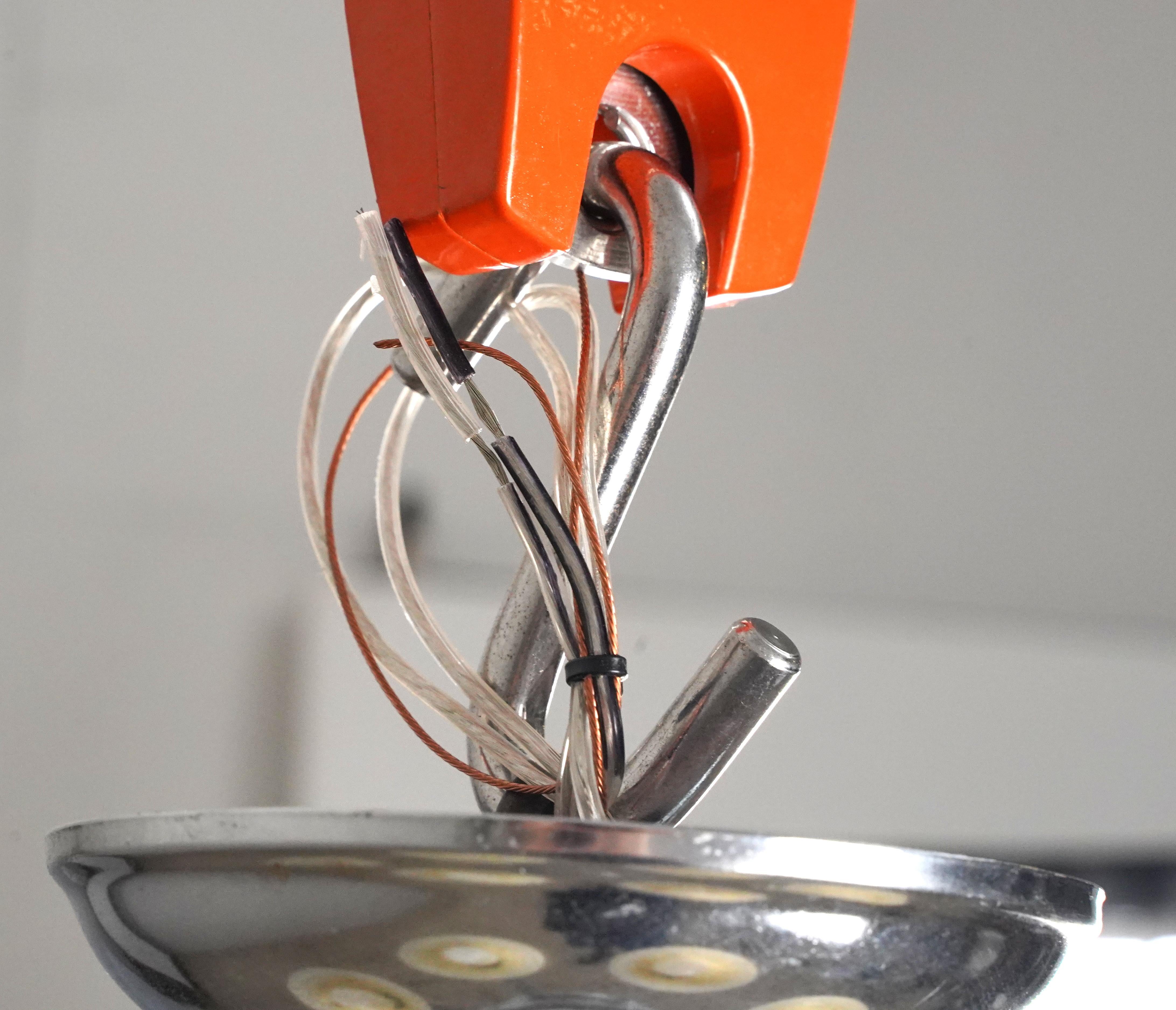 1930 Lámpara de araña tradicional de 5 luces con pantalla deslizante de níquel en venta 4