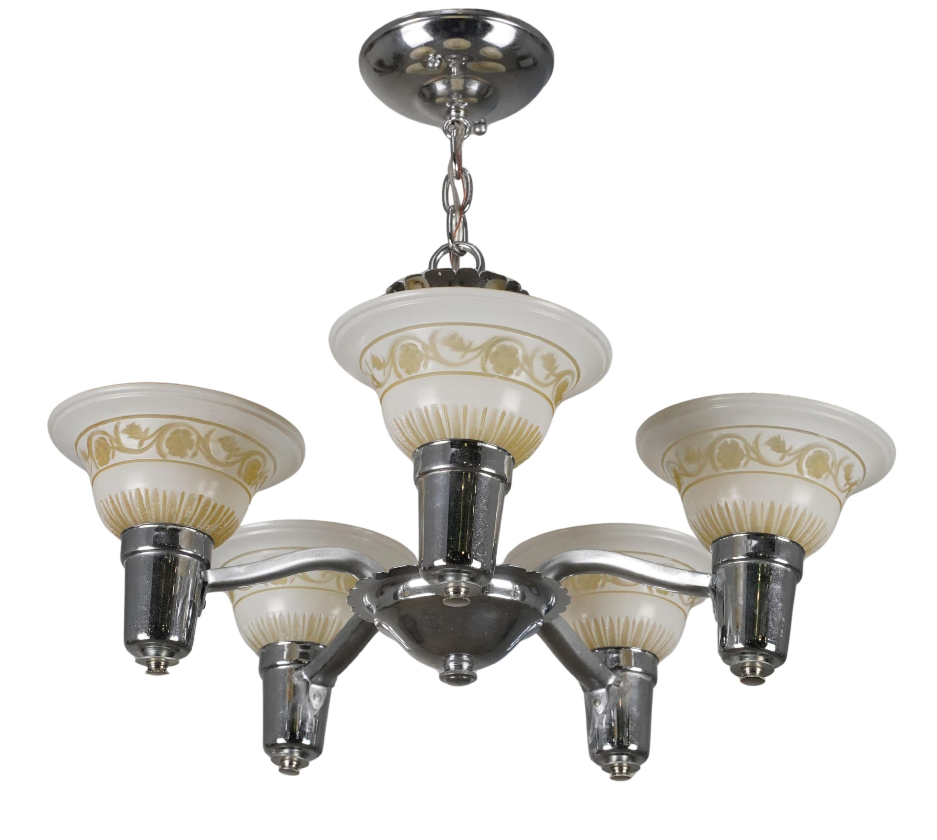 Lampadario tradizionale a 5 luci con paralume in nichel del 1930