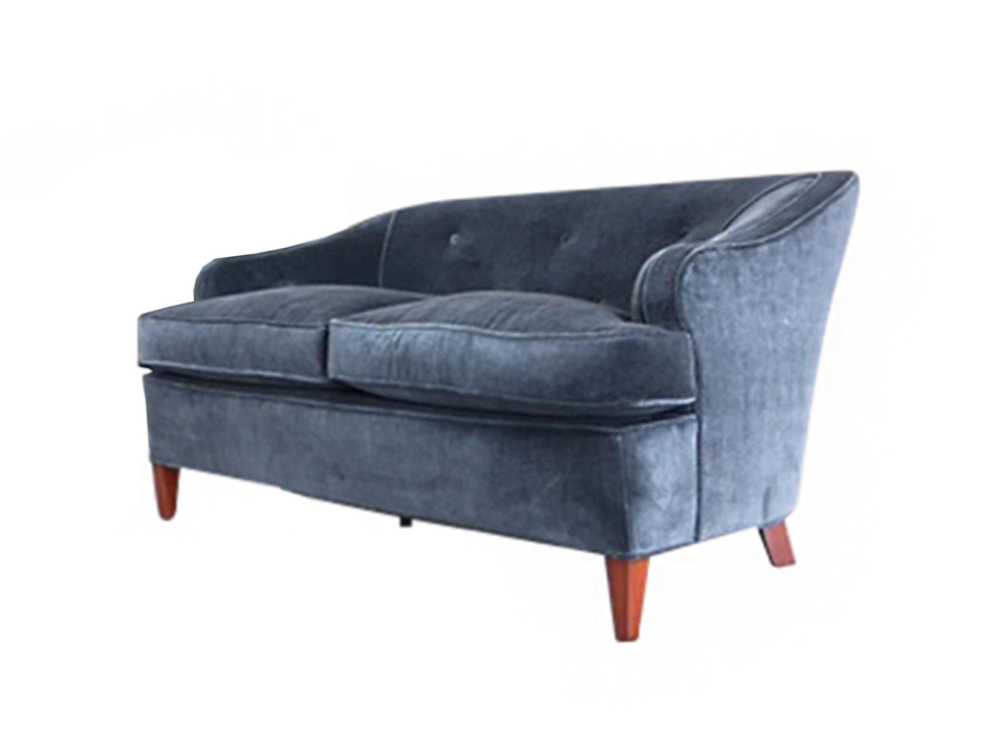 Mid-20th Century 1930s Tufted Art Deco Settee Reupholstered in Brushed Velvet