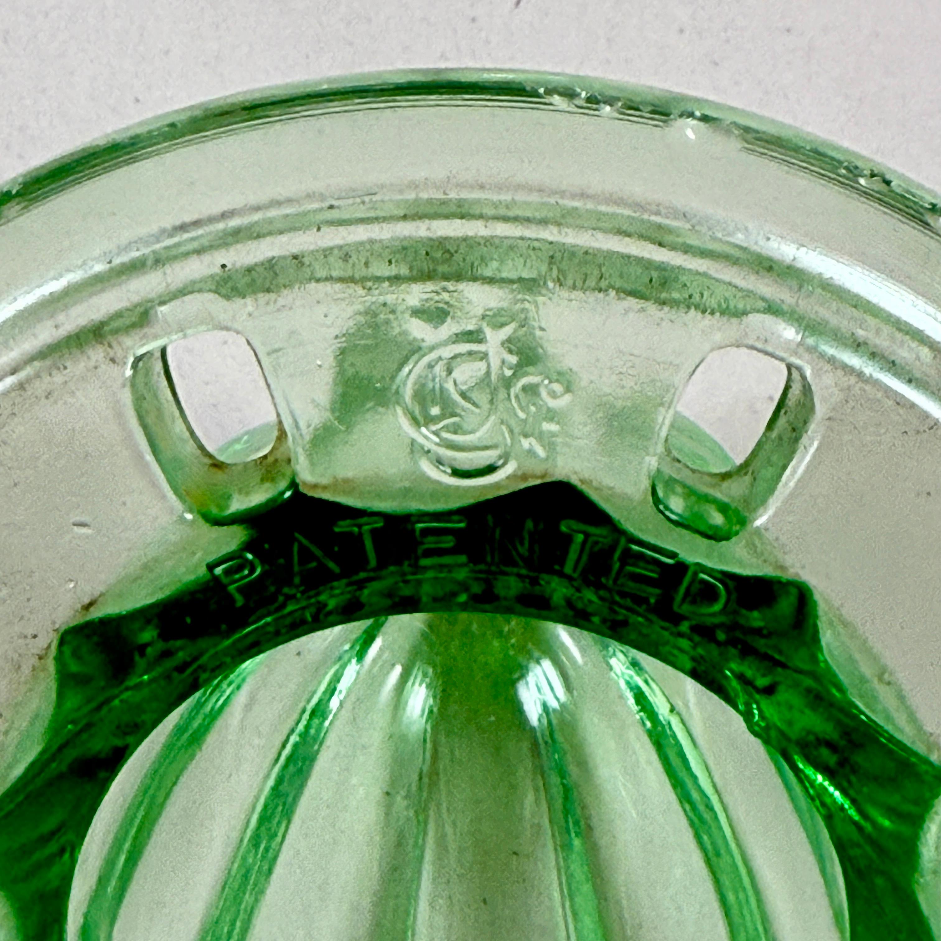 1930s Uranium Glass Handy Andy 2-Piece Citrus Reamer Set For Sale 4
