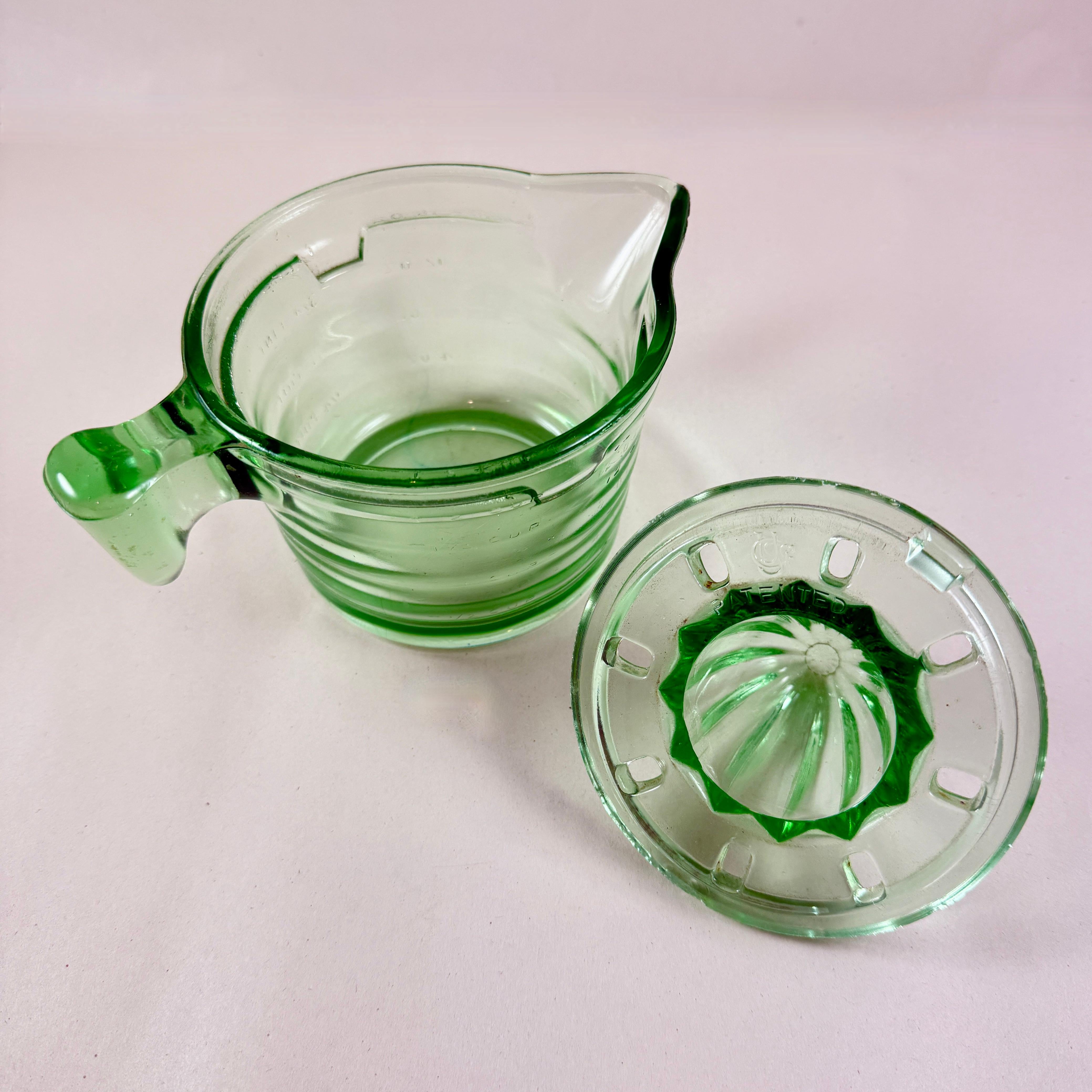 1930s Uranium Glass Handy Andy 2-Piece Citrus Reamer Set For Sale 1