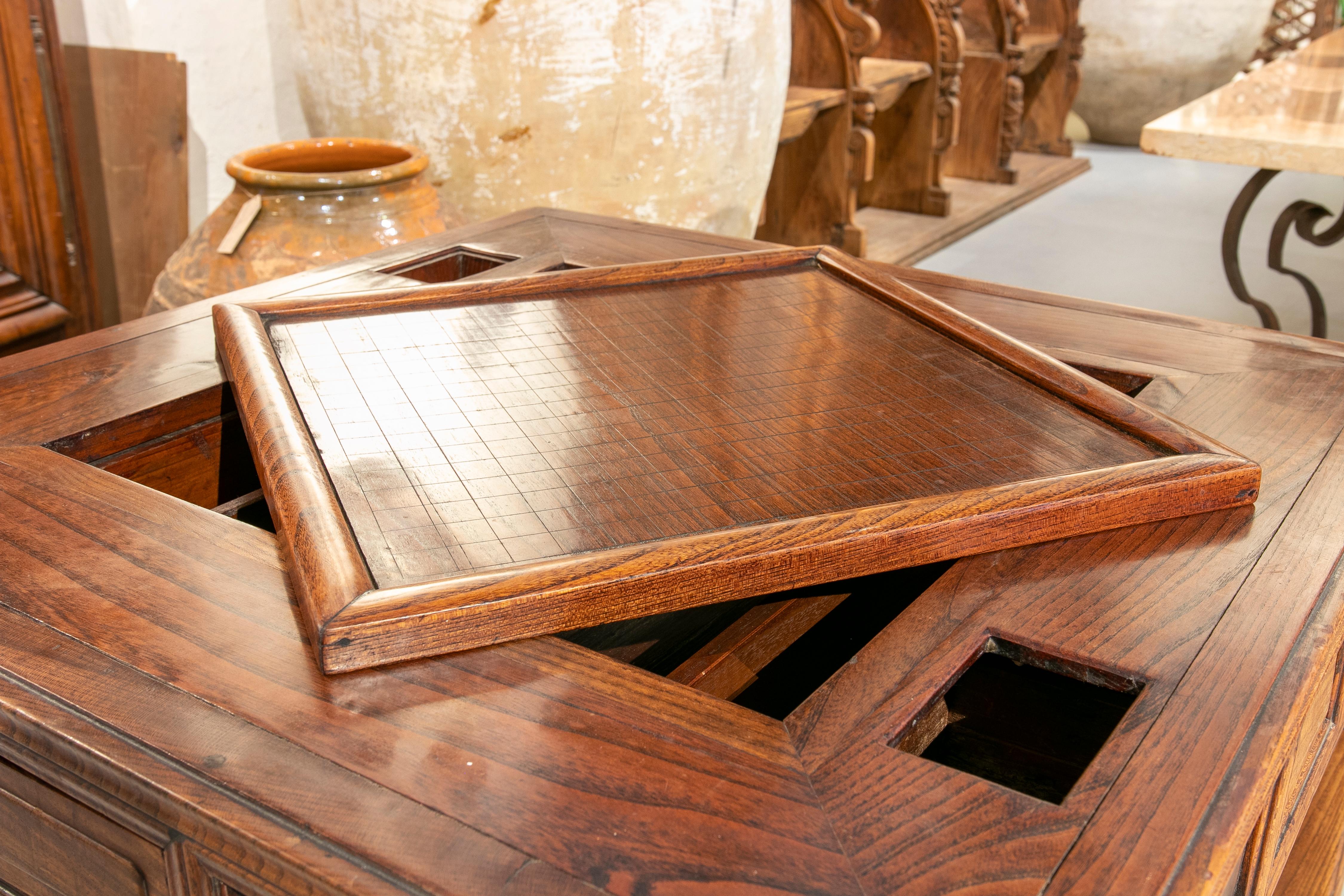 1930s Varnished Wooden Gaming Table with Drawers  For Sale 7