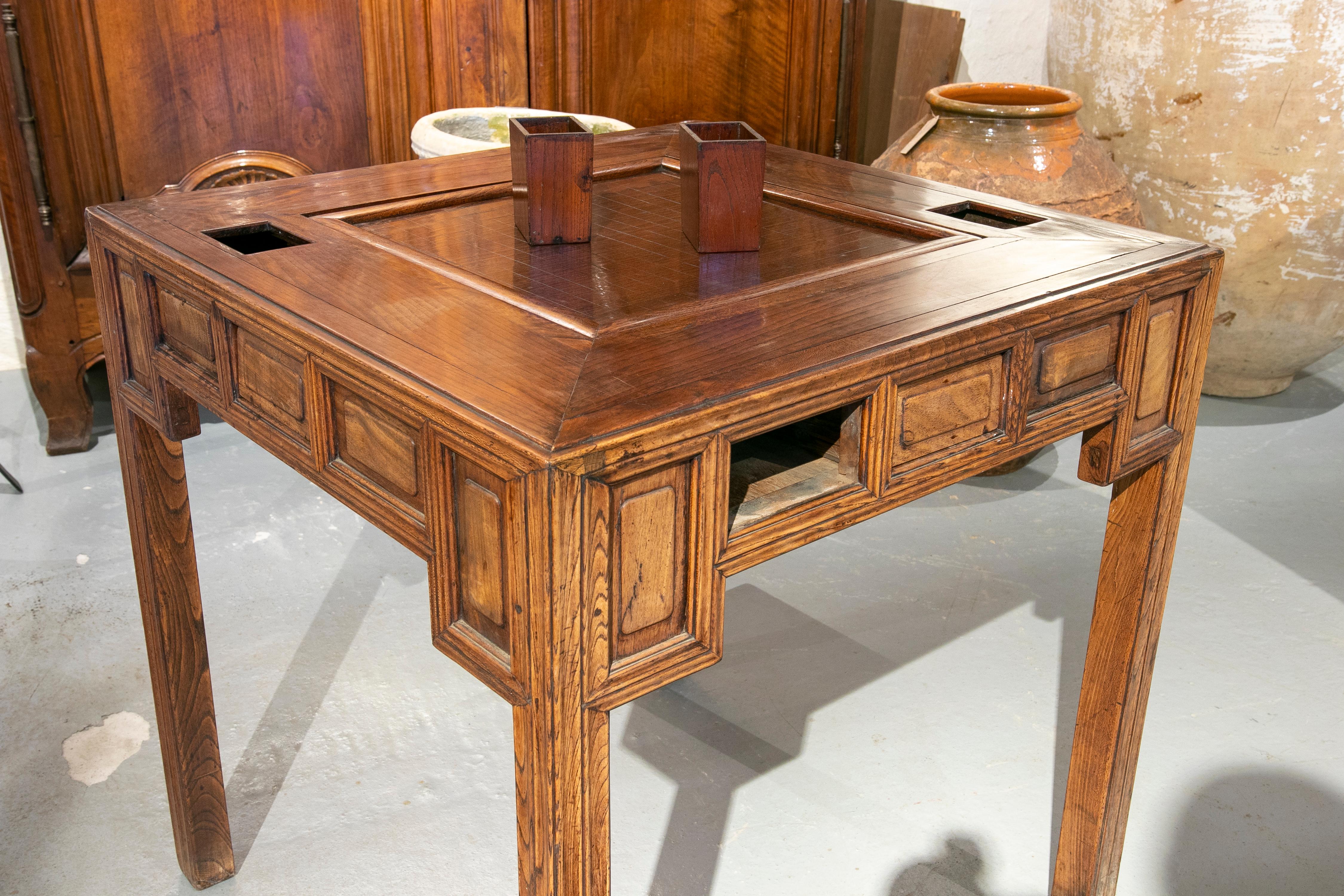 1930s Varnished Wooden Gaming Table with Drawers  For Sale 2