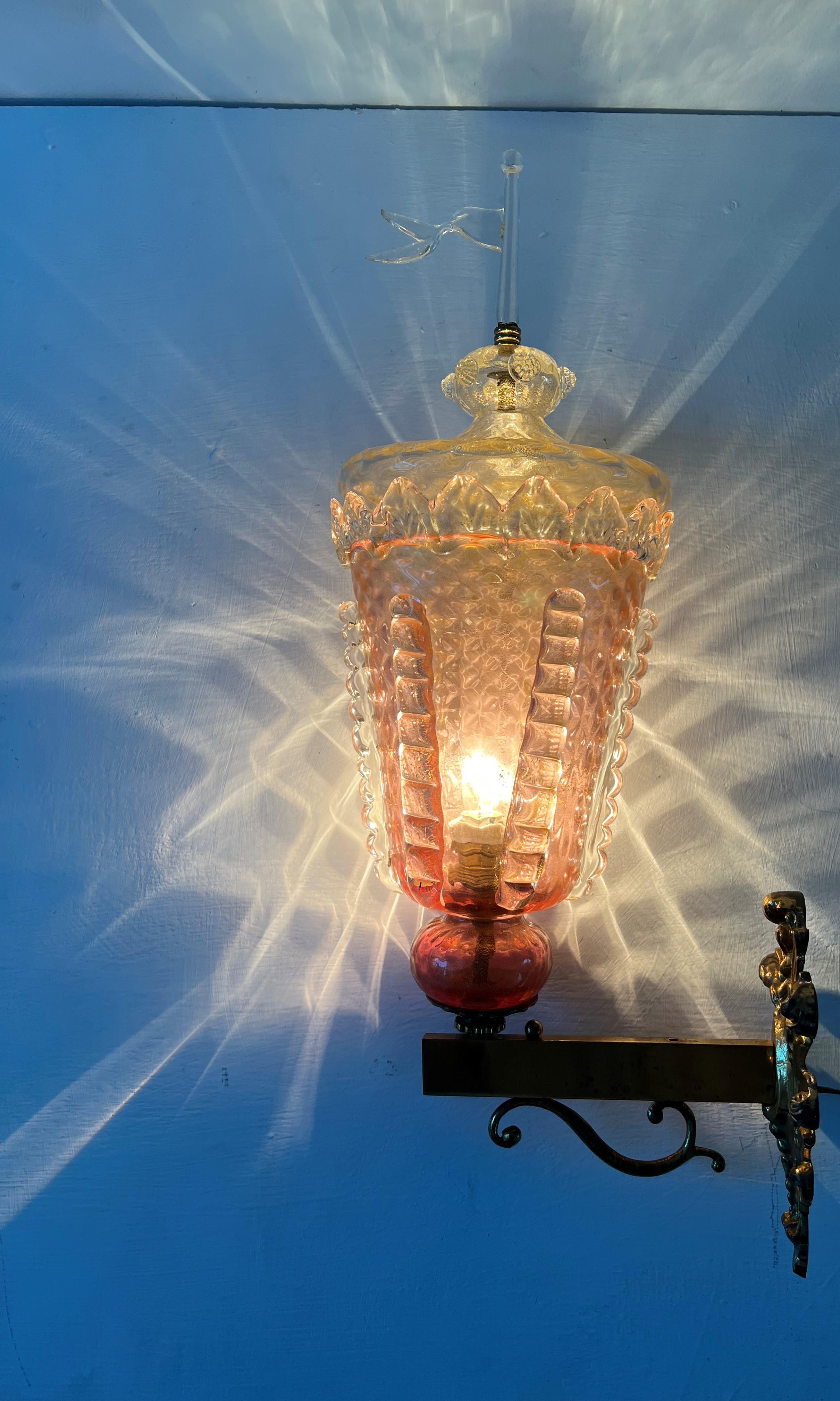 1930s Venetian Lantern Wall light, Manufactured in Murano Glass, Barovier attr. For Sale 3