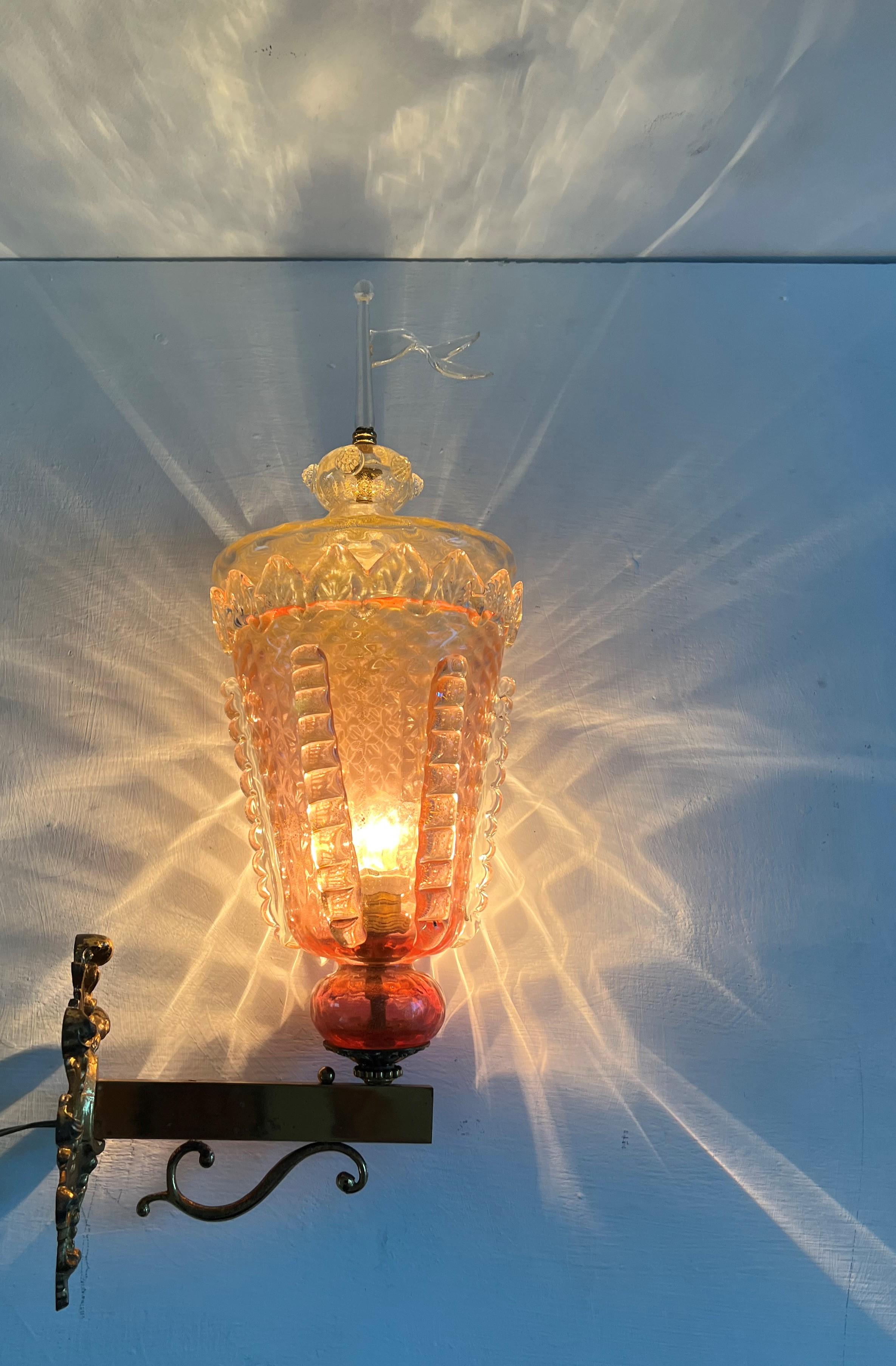 1930s Venetian Lantern Wall light, Manufactured in Murano Glass, Barovier attr. For Sale 7
