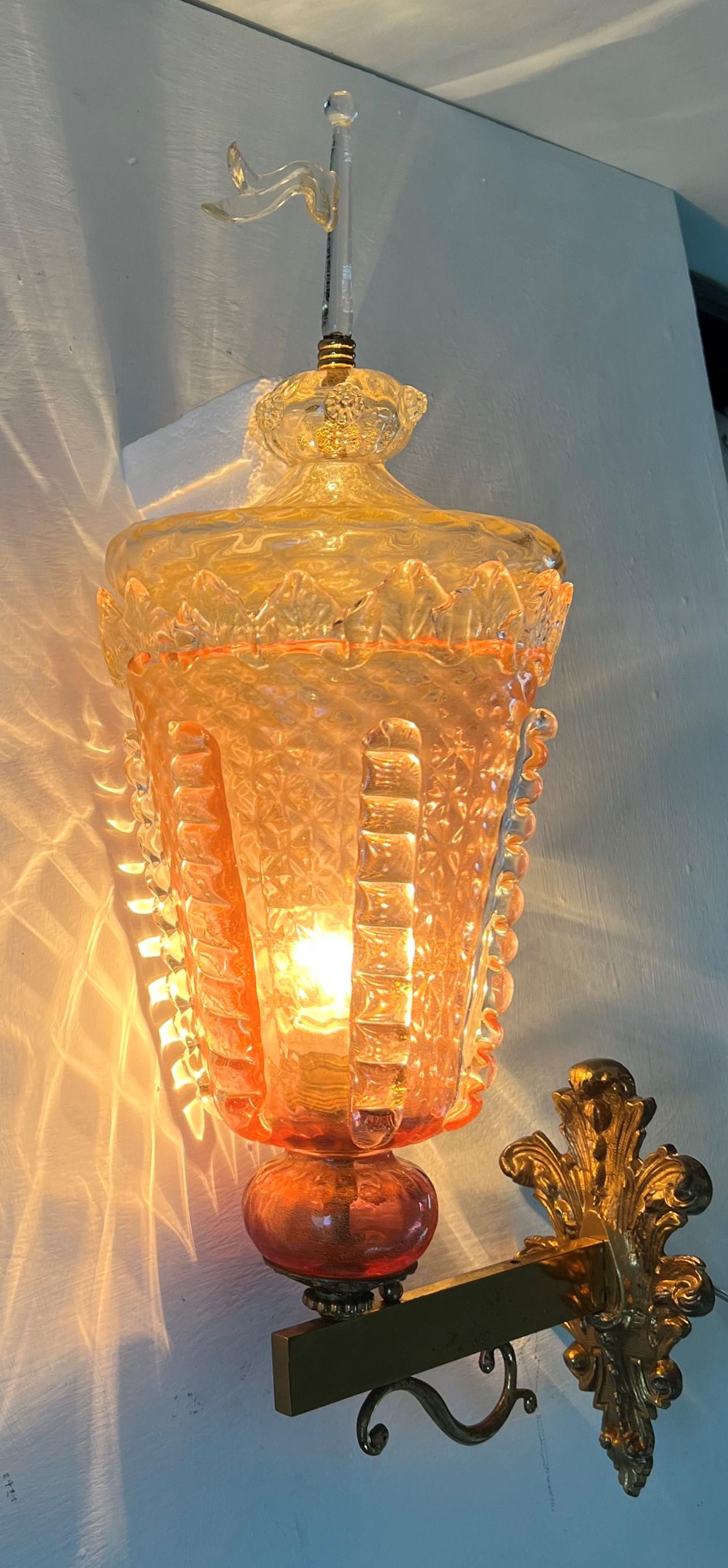 Italian 1930s Venetian Lantern Wall light, Manufactured in Murano Glass, Barovier attr. For Sale