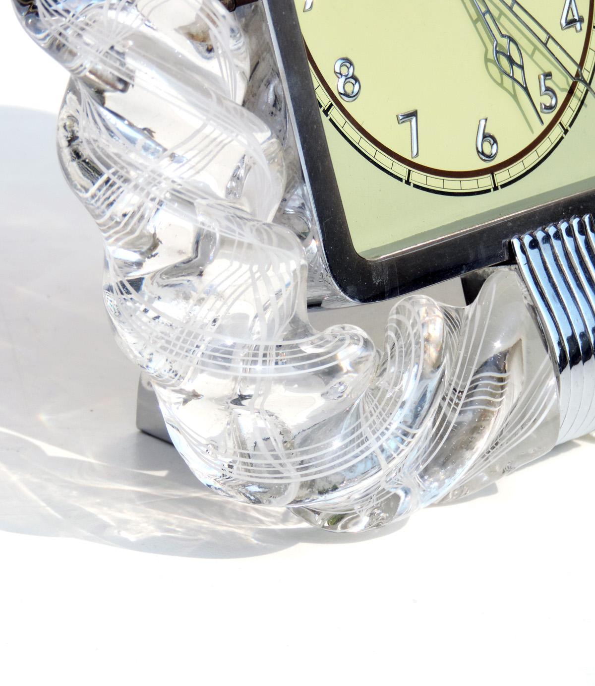 Horloge de table Art Déco Venini « Torchon » des années 1930 en verre de Murano torsadé Excellent état - En vente à Brescia, IT