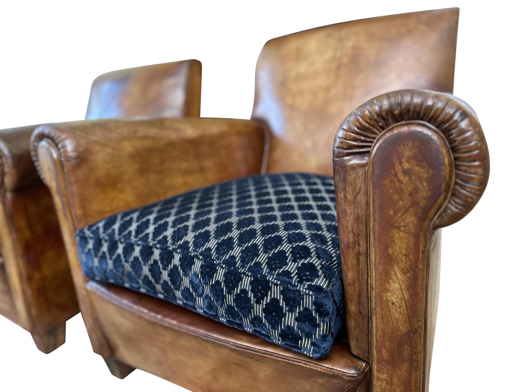 Milieu du XXe siècle Paire de fauteuils club en cuir Art of Vintage des années 1930 en vente