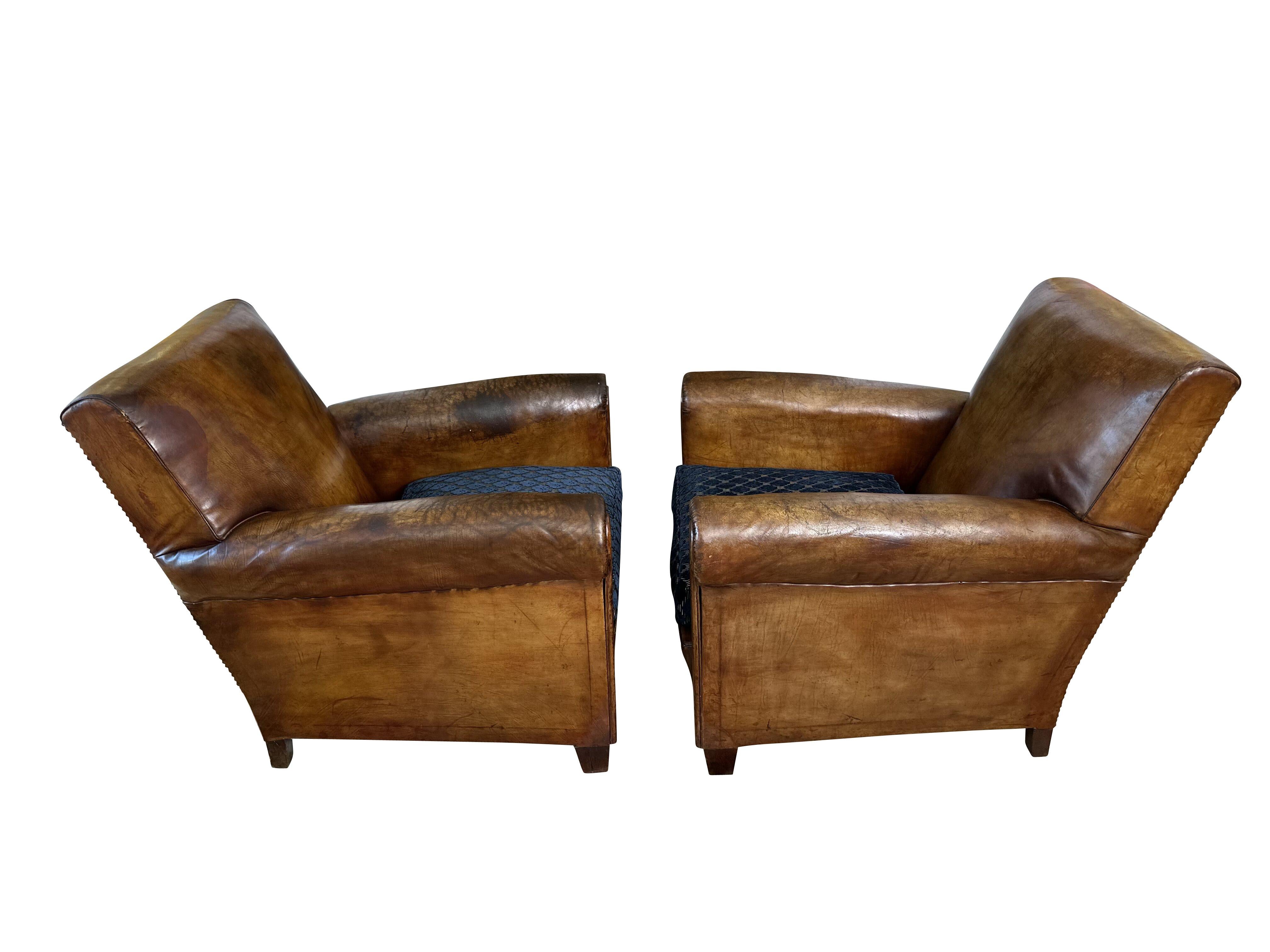 1930's Vintage Art Deco Leather Club Chairs - A Pair For Sale 3