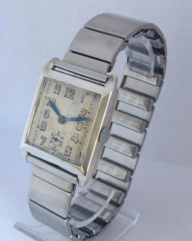1930s Vintage Art Deco Silver Omega Hand-Winding Watch For Sale 10