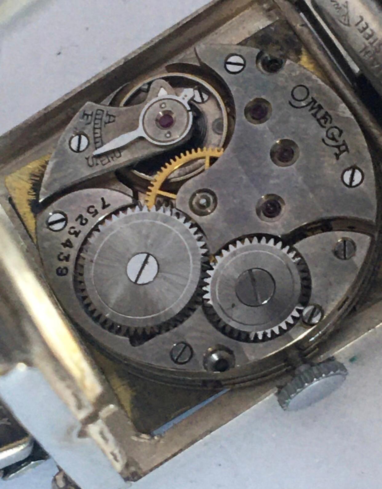 1930s Vintage Art Deco Silver Omega Hand-Winding Watch For Sale 2